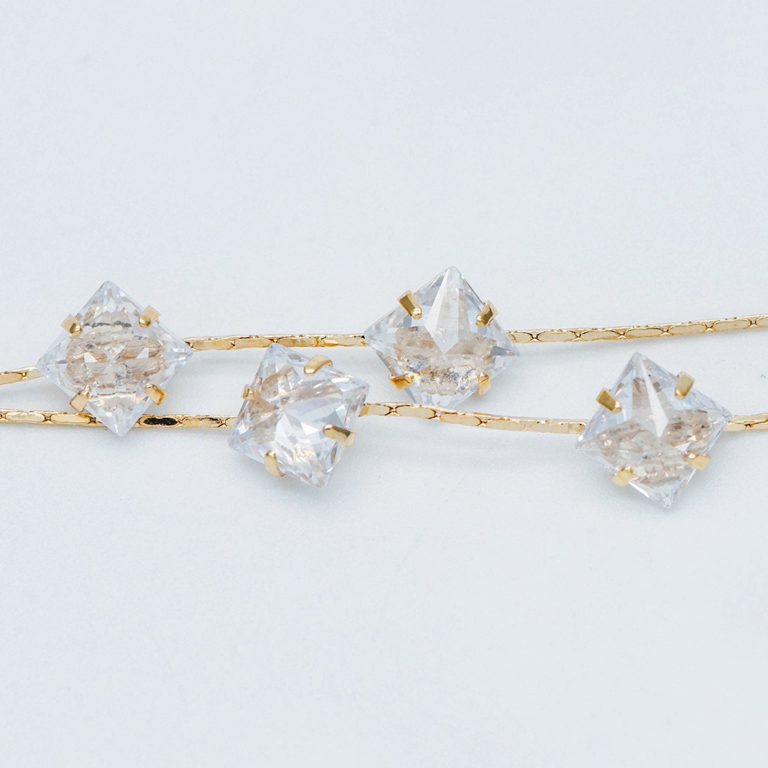 4pcs Gold Earring Tassel Pendants, Gold plated Brass Chain Charm with CZ, Earwire Component Supplies (GB-1234-H)