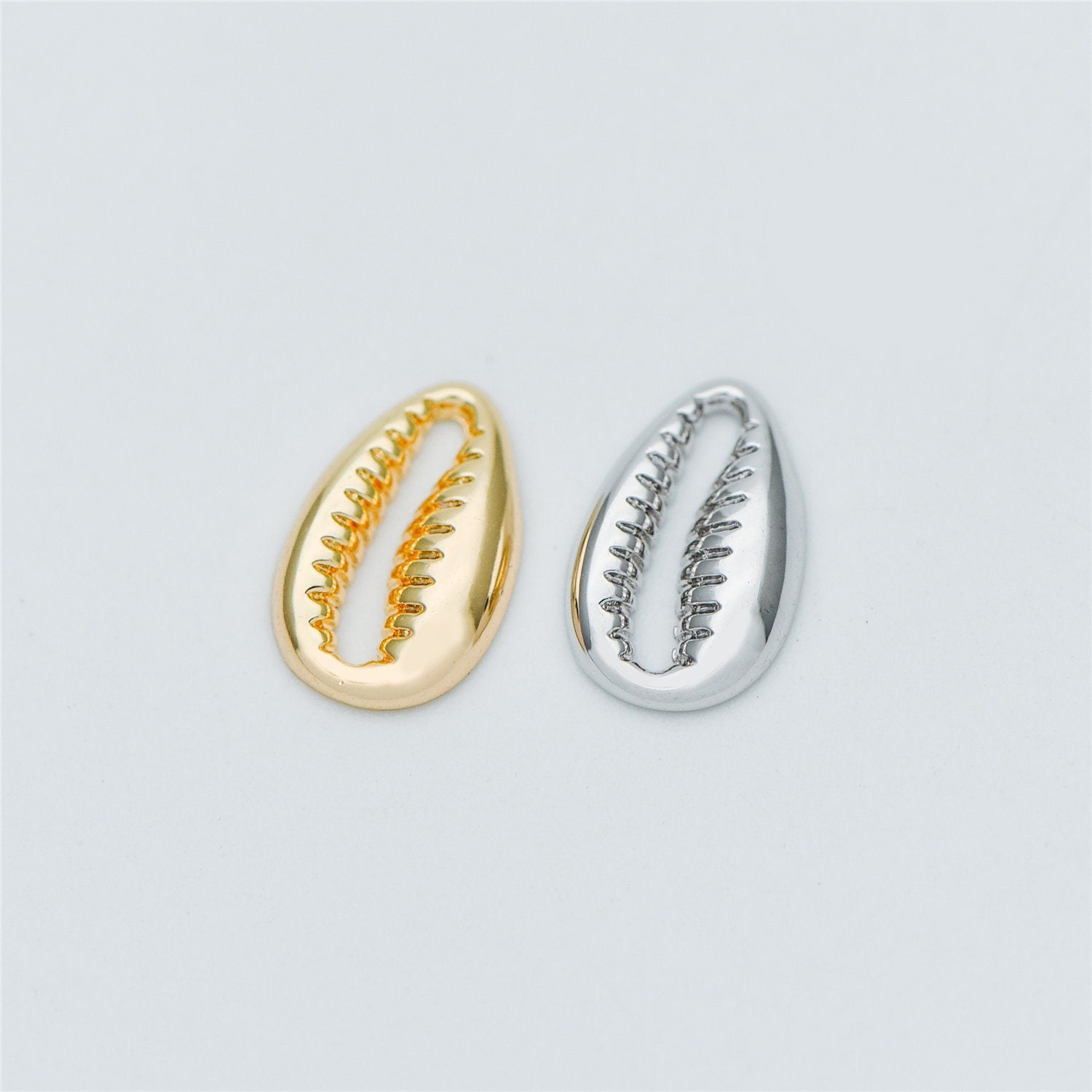 10pcs Gold/ Silver tone Shell Charm Pendants 12x8mm, Seashell Shaped Beads Connectors (GB-3936-B)
