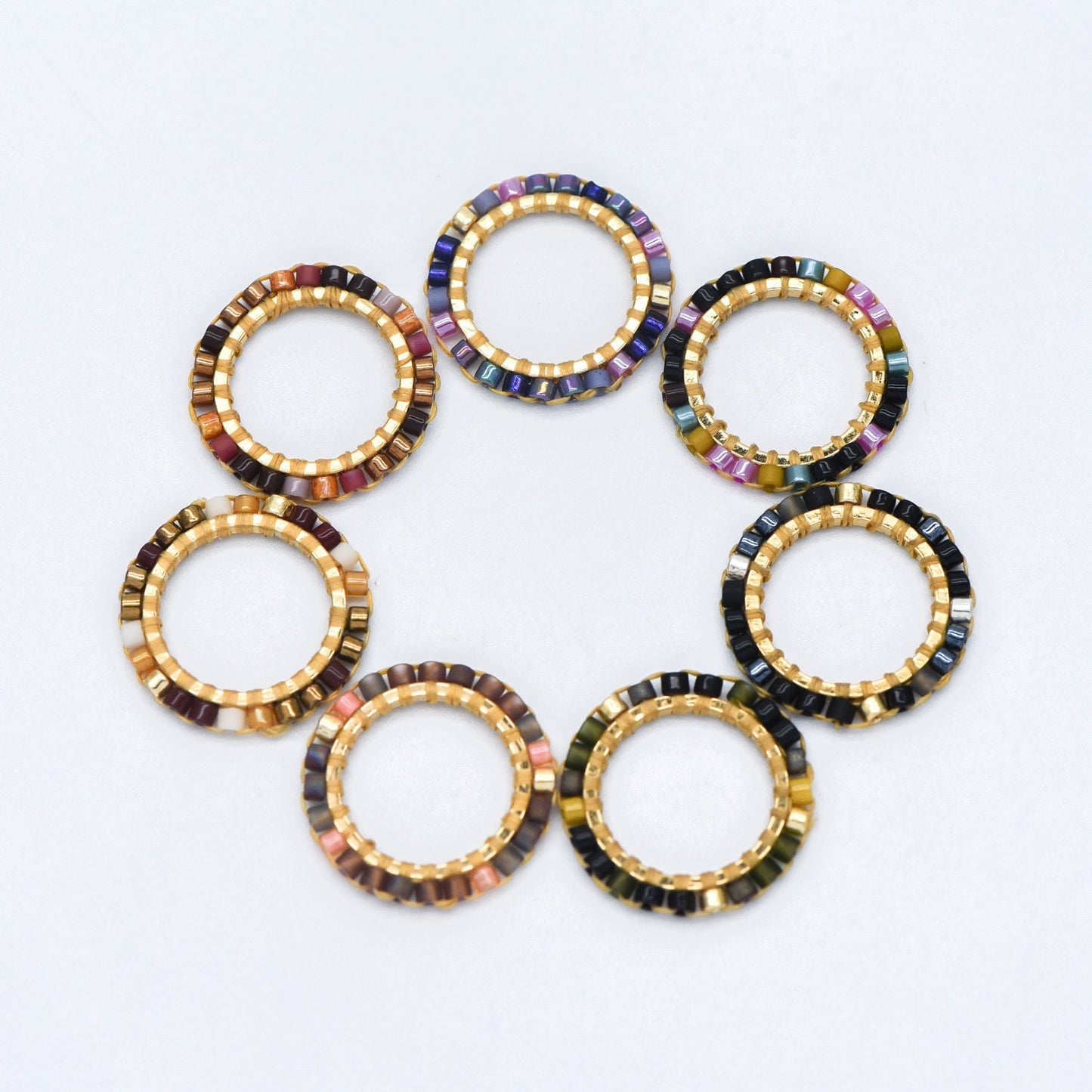 4pcs Seed Beads Round Circle Charm Connectors 16mm, Japan Miyuki Seed Glass Beaded Geometric Ring Pendants (RM-42)