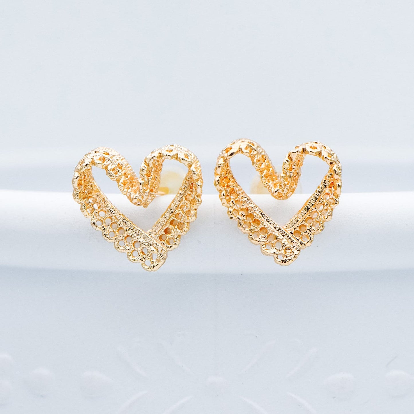 10pcs Gold Heart Earring Posts, Filigree Ear Wire Stud Earring 12mm (GB-580)