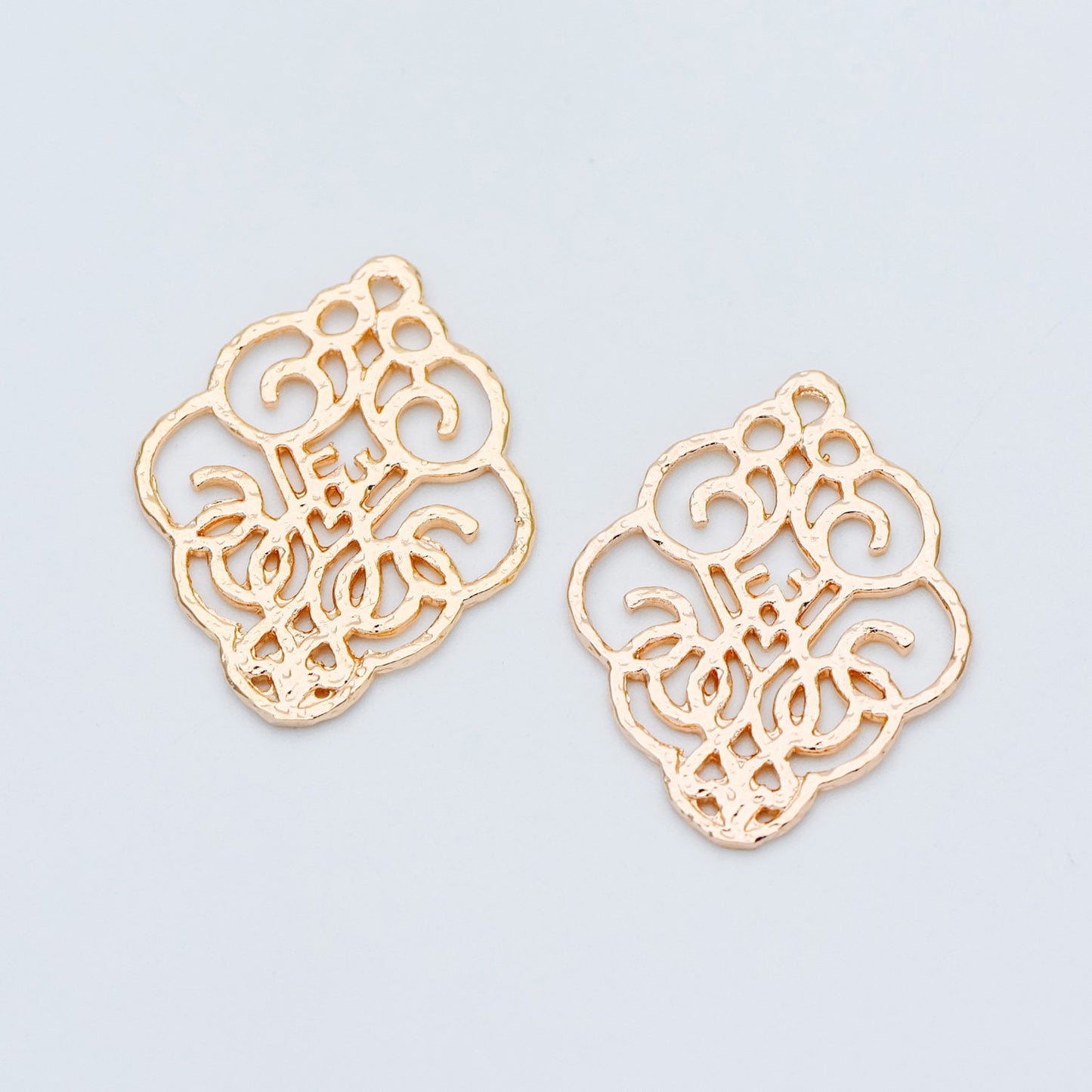 10pcs Gold Filigree Charm Connectors, Gold plated Brass Earring Charms, Necklace Pendants with Loops 28x23mm (GB-583)