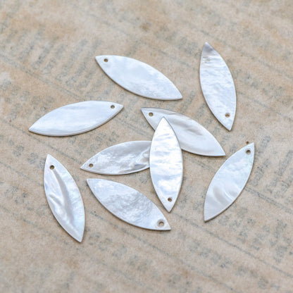 10pcs Mother of Pearl Leaf Charms, White MOP Shell Oval Pendants 23mm (#V1341)