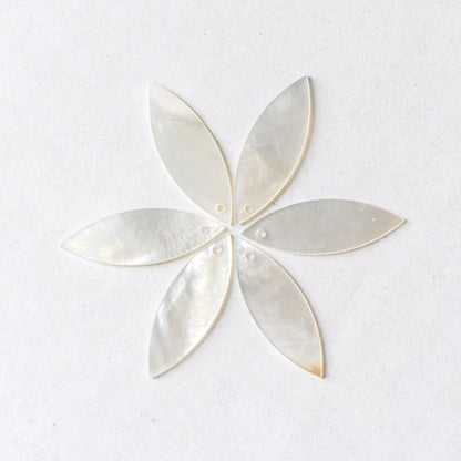 10pcs Mother of Pearl Leaf Charms, White MOP Shell Oval Pendants 23mm (#V1341)