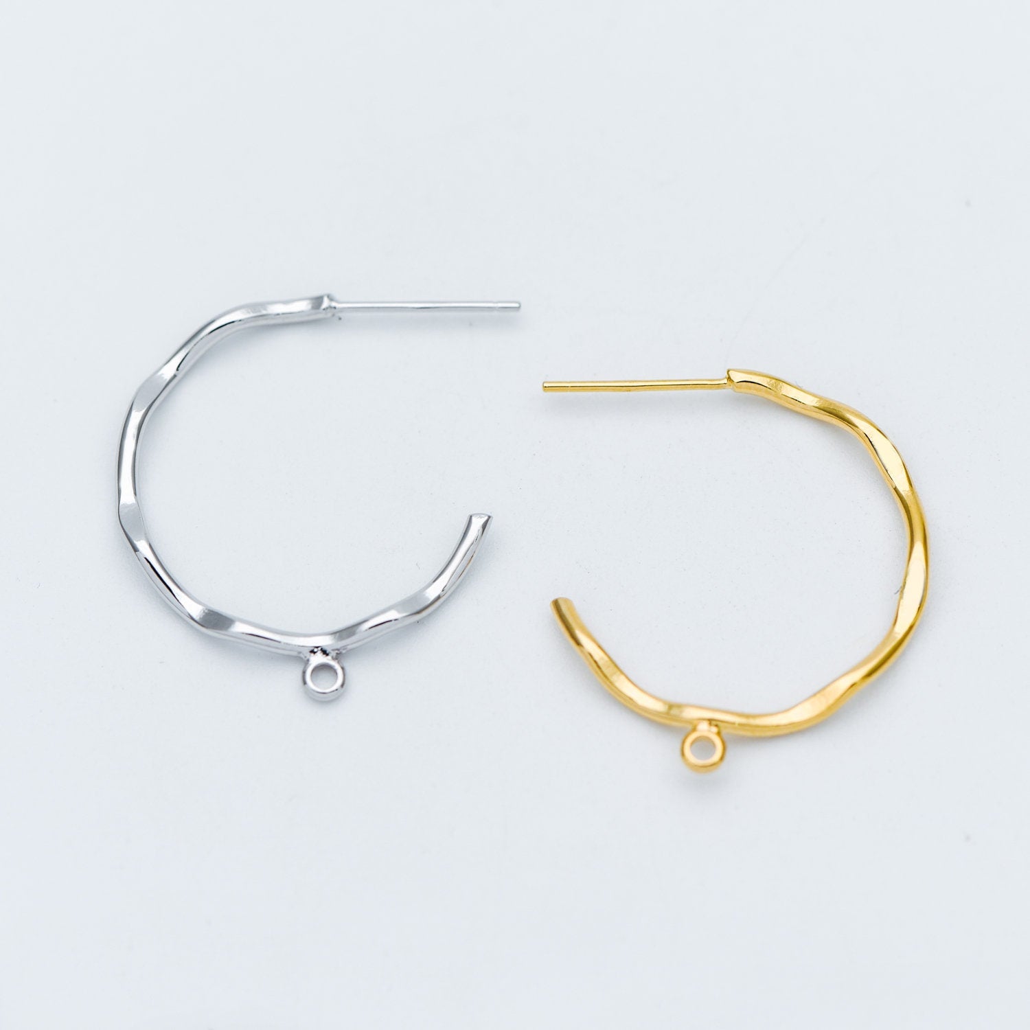 10pcs Gold/ Rhodium plated Brass Earring Posts, Gold/ Silver tone Circle Stud Earring with Ring/Loop, Circle Size 24mm (GB-535)