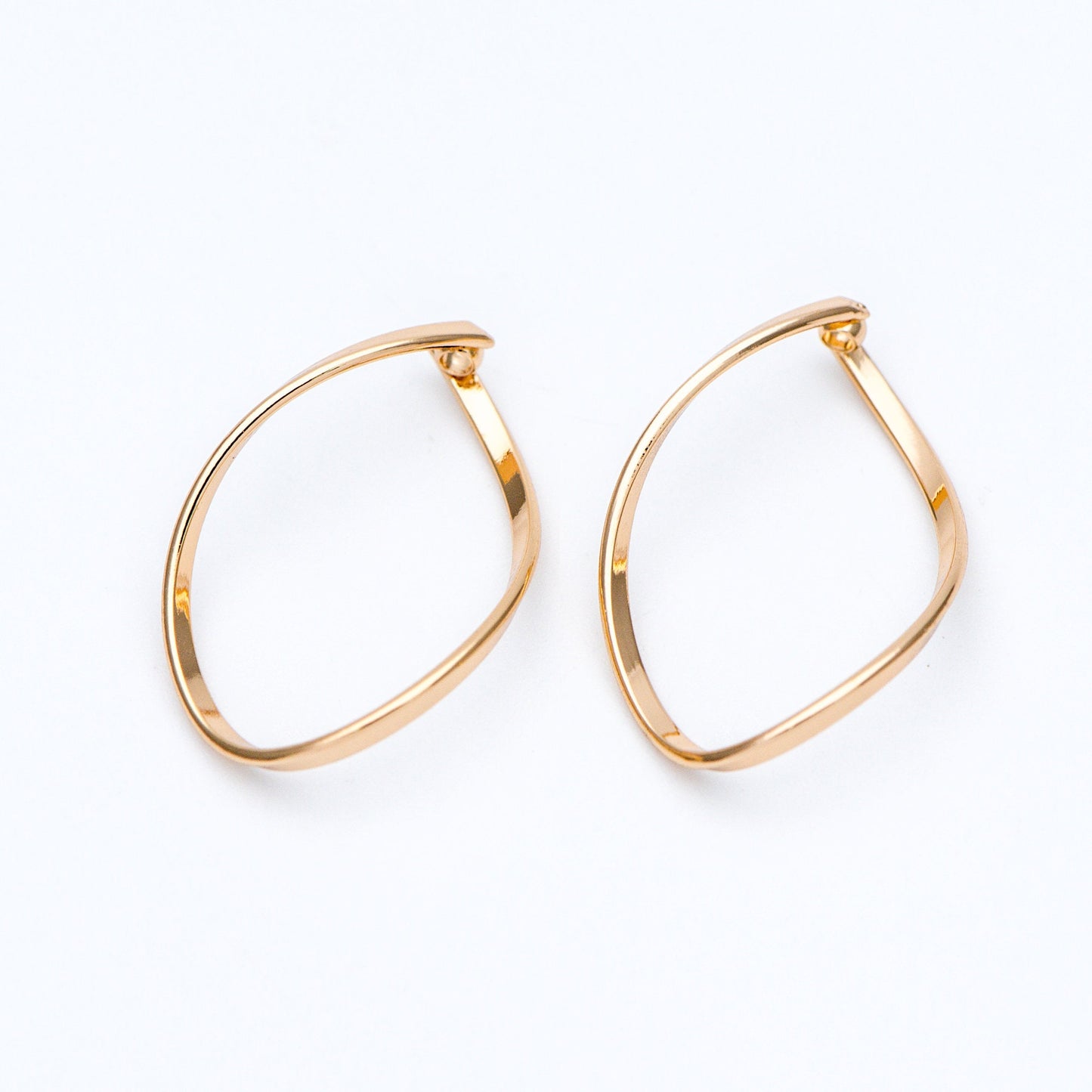 10pcs Gold Wire Hoop Charms 28x19mm, Gold plated Brass Twist Earring Pendants (GB-660)