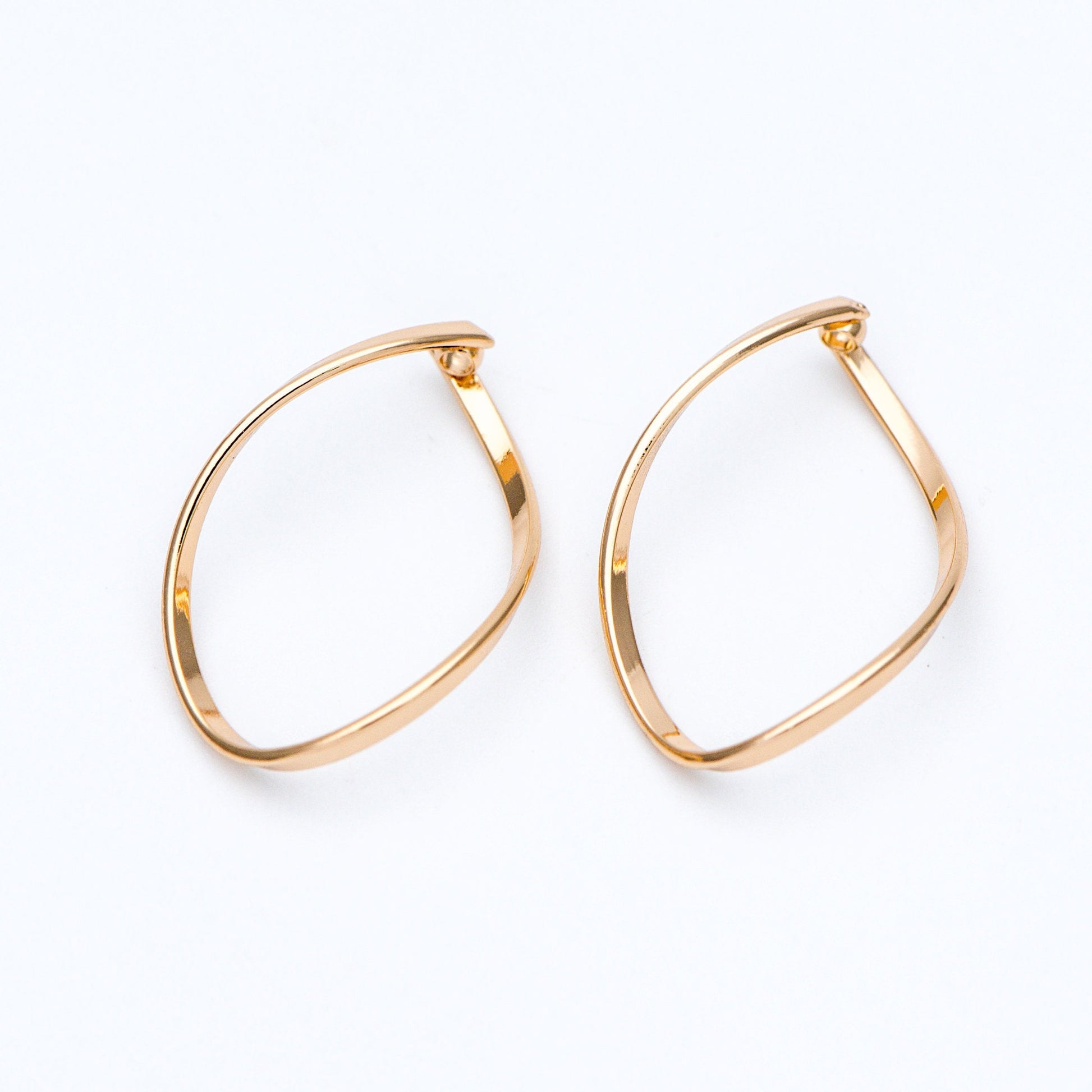 10pcs Gold Wire Hoop Charms 28x19mm, Gold plated Brass Twist Earring Pendants (GB-660)