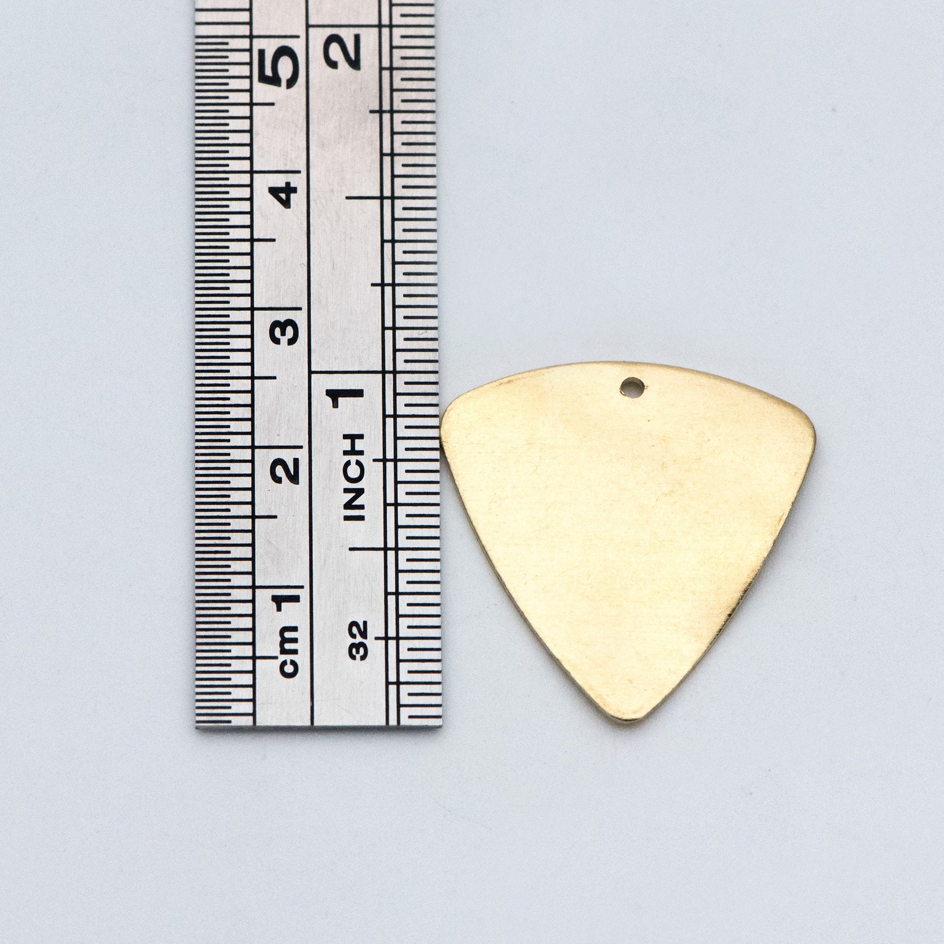 20pcs Raw Brass Triangle Charm Pendants, Brass Findings Wholesale (RB-127)