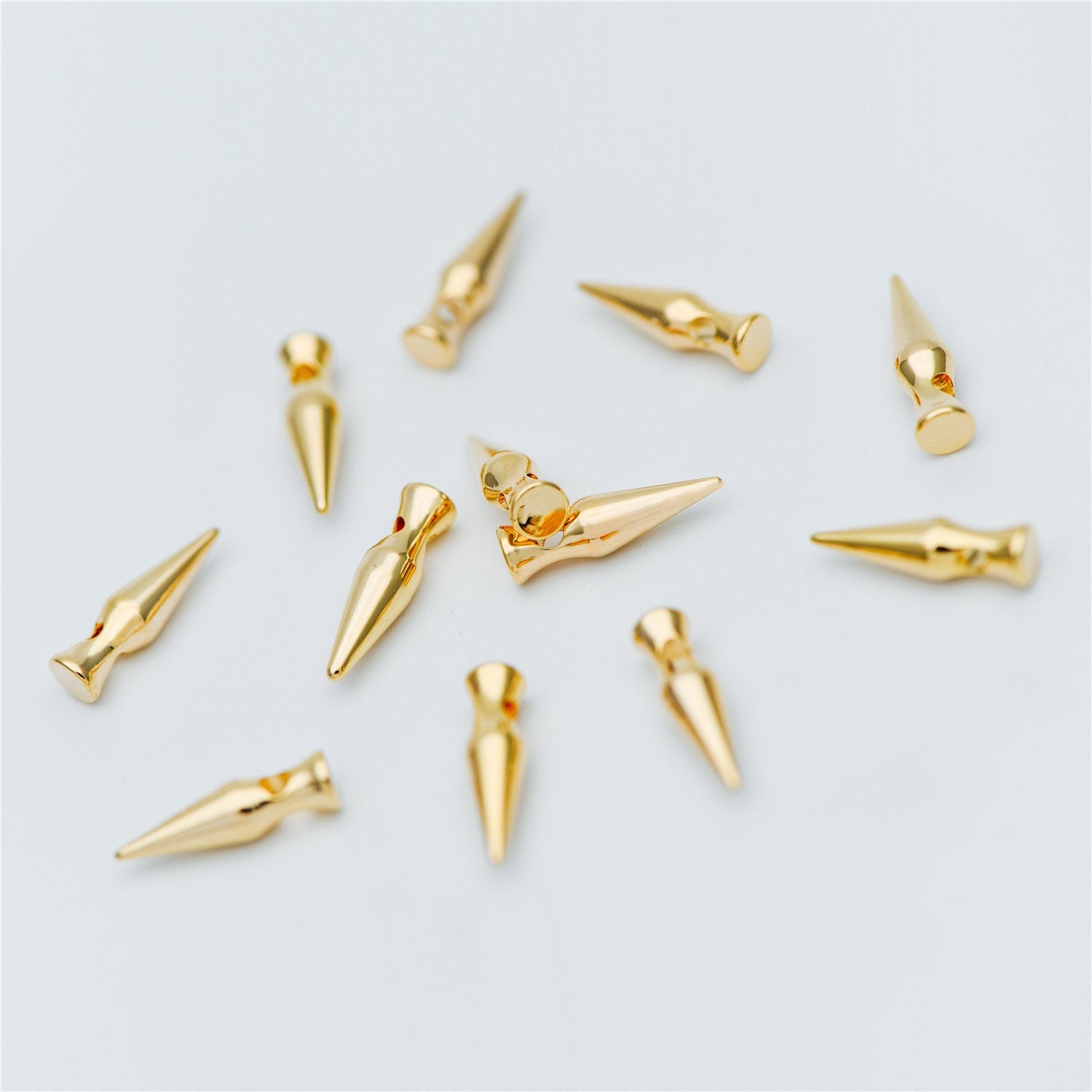 10pcs Gold plated Brass Bullet-shaped Charms 15x4mm, Arrow DANGLE Pendants (GB-609)