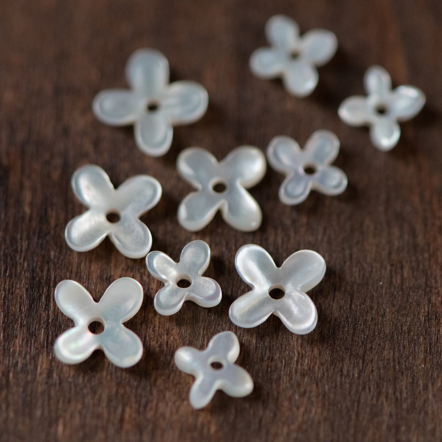 10pcs White Mother of Pearl Shell Flowers, Floral MOP Cabochon Beads 6mm/ 8mm (#V1343)