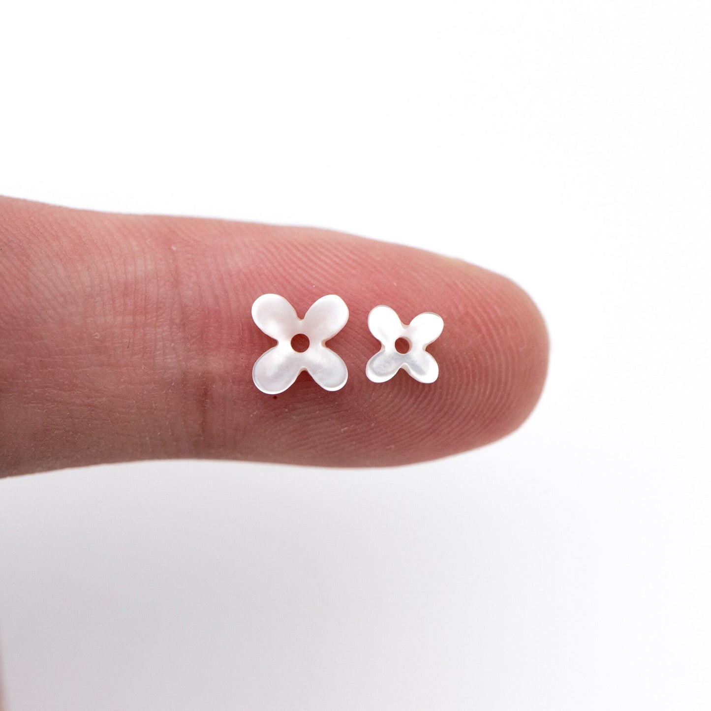 10pcs White Mother of Pearl Shell Flowers, Floral MOP Cabochon Beads 6mm/ 8mm (#V1343)