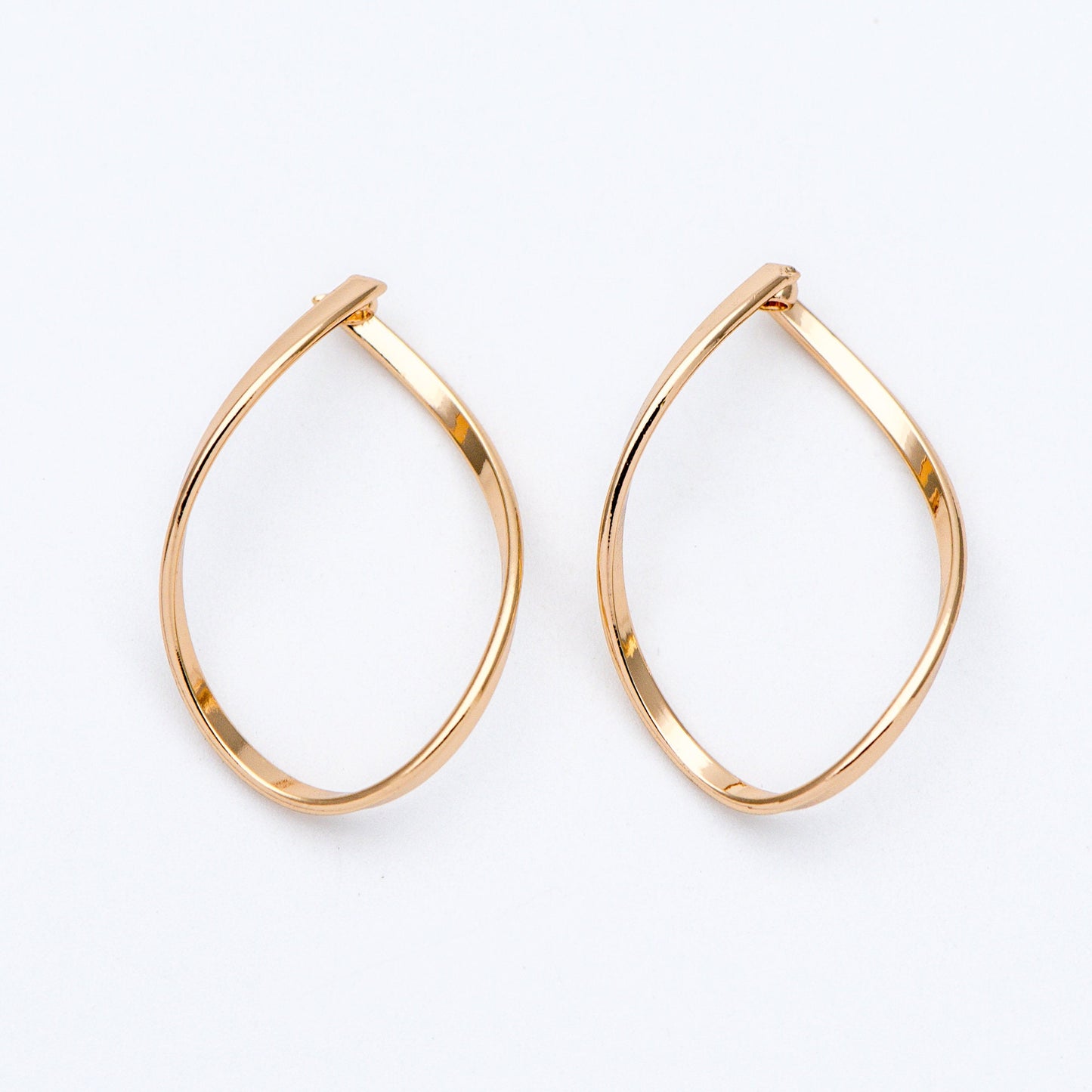 10pcs Gold Wire Hoop Charms 28x19mm, Gold plated Brass Twist Earring Pendants (GB-660)