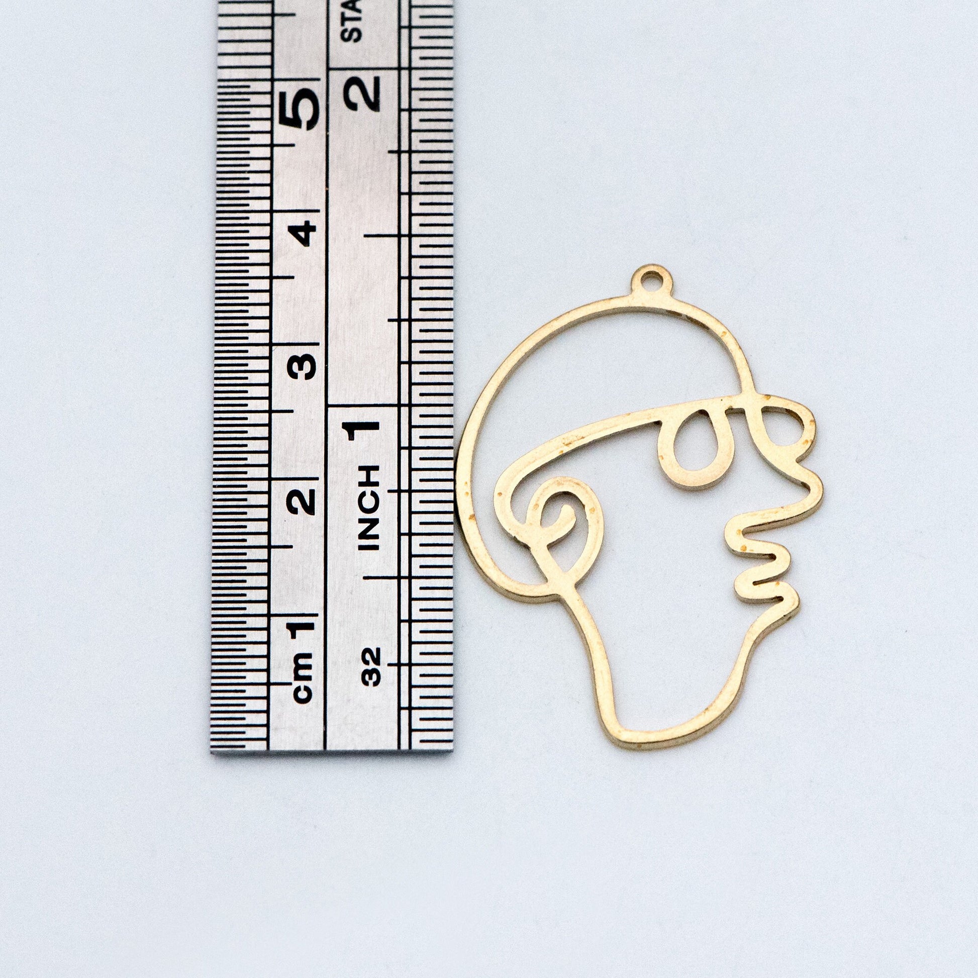 10pcs Raw Brass Face Outline Charms 35x26mm, Vintage Styled Face Pendants Wholesale (RB-142)