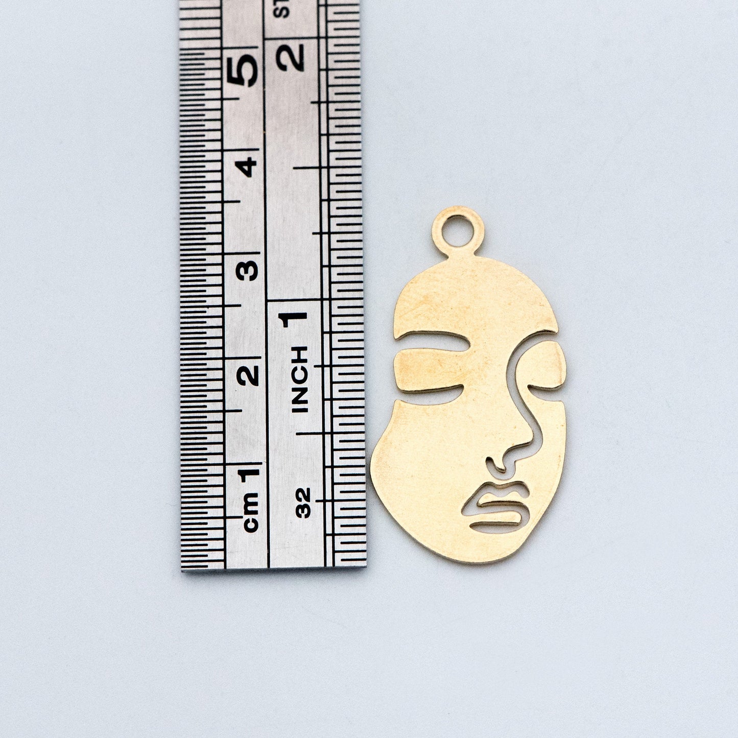 10pcs Raw Brass Face Outline Charms 20/ 34mm, Vintage Styled Face Pendants Wholesale (RB-144)