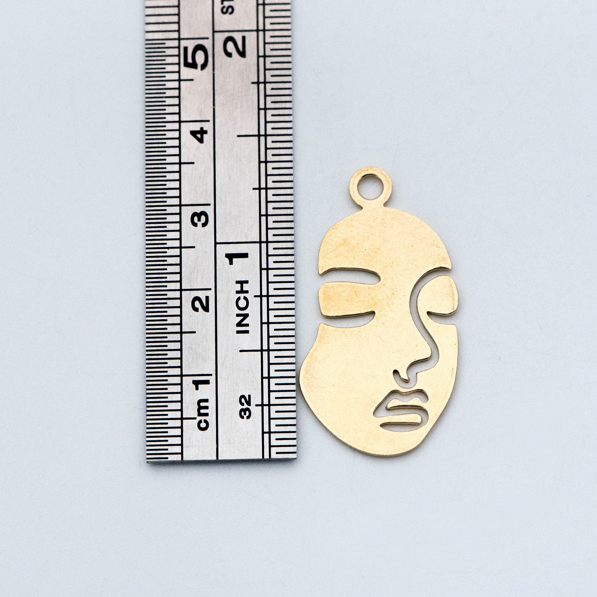 10pcs Raw Brass Face Outline Charms 20/ 34mm, Vintage Styled Face Pendants Wholesale (RB-144)