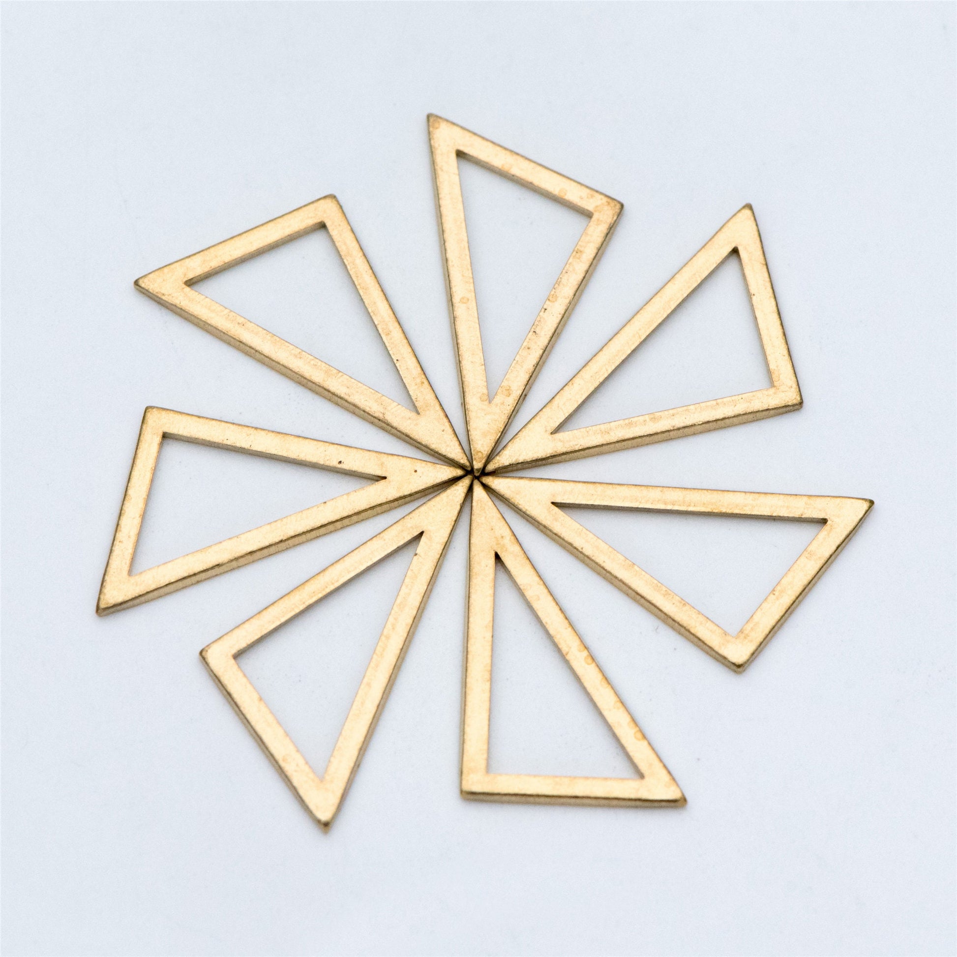 20pcs Raw Brass Triangle Pendants 22x15mm, Geometric Link Charms (RB-115)