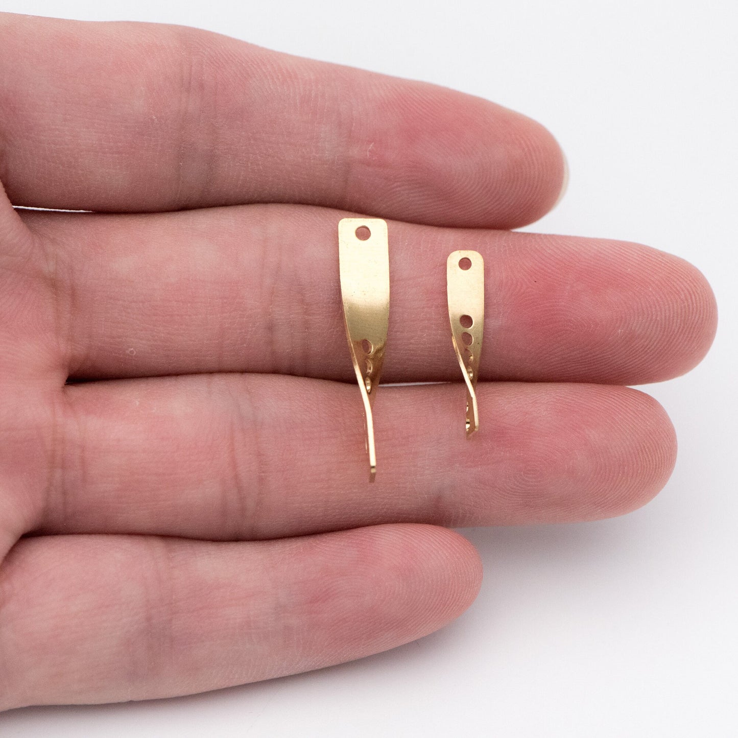 20pcs Raw Brass Link Pendants 19/ 27mm, Geometric Twisted Bar Charm Connectors (RB-122)