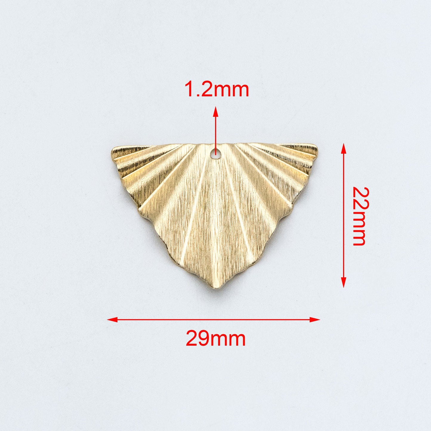 20pcs Raw Brass Triangle Charm, Ribbed Geometric Pendants 29mm, Brass Findings Wholesale (RB-148)