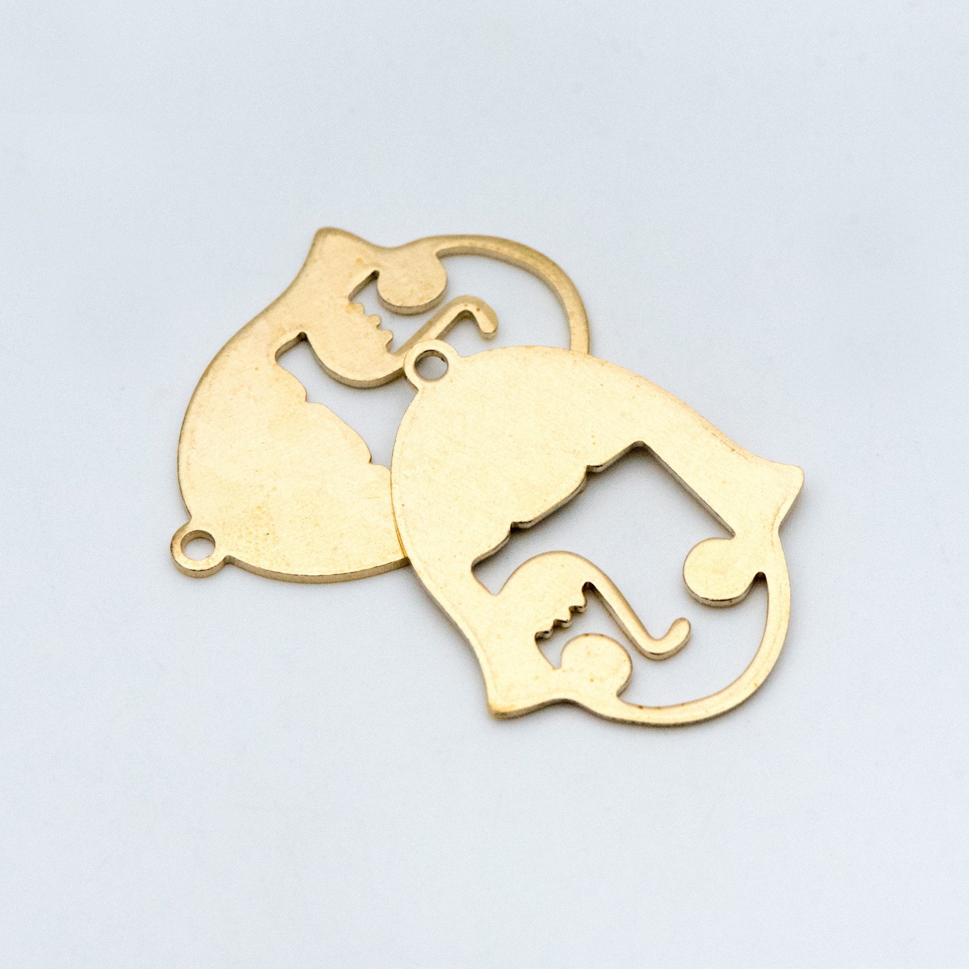 10pcs Raw Brass Face Outline Charms 32x25mm, Vintage Styled Face Pendants Wholesale (RB-153)