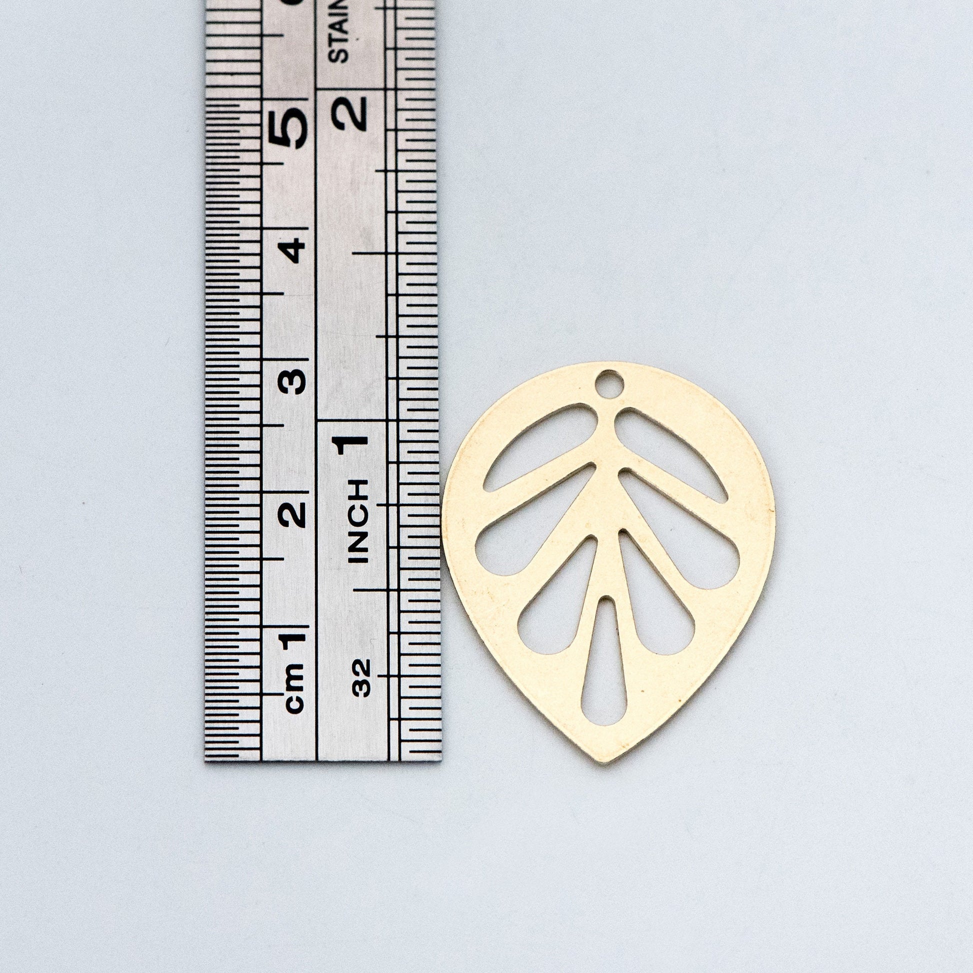 20pcs Raw Brass Leaf Charm Pendants 14mm/ 30mm, Brass Findings Wholesale (RB-159)