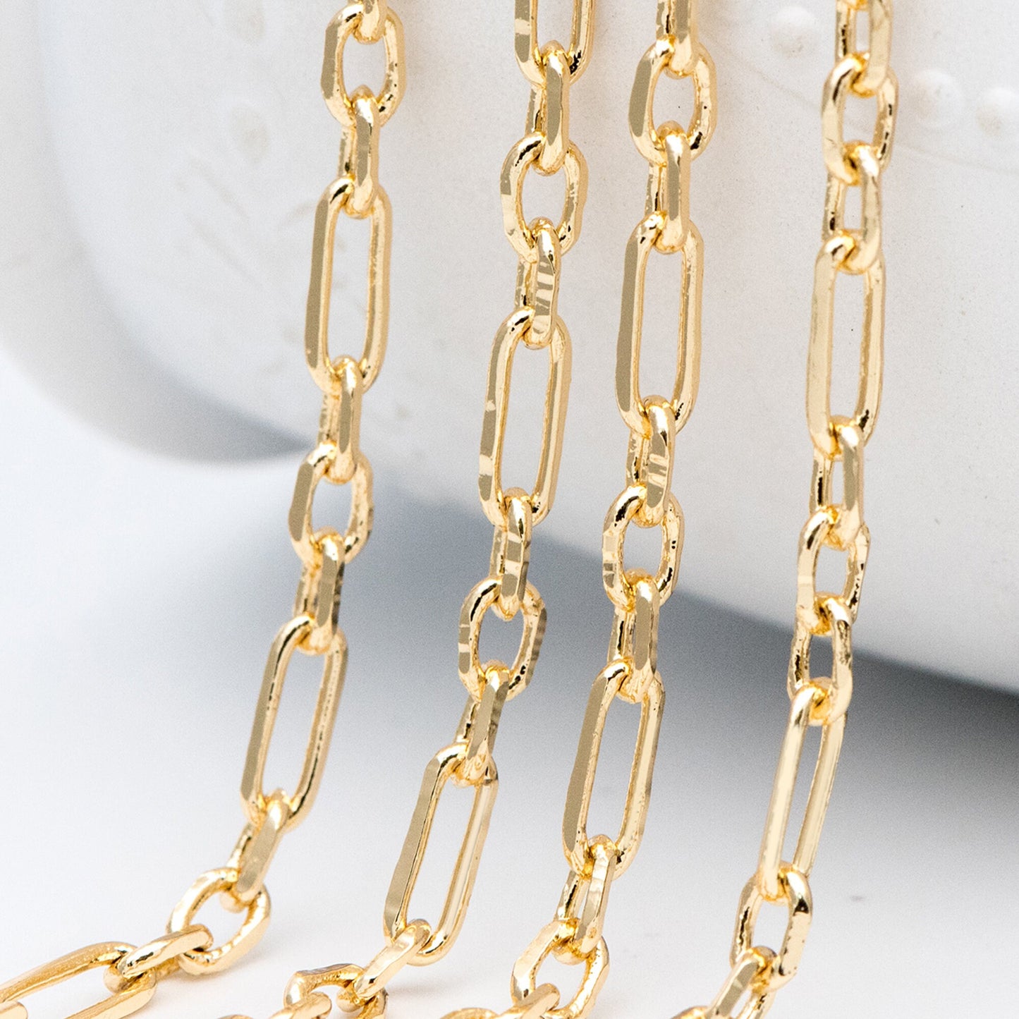 Gold Oval Link Chains 2.2/ 3.2/ 3.6mm, 18K Gold plated Brass, Color Not Easily Tarnish (#LK-275)/ 1 Meter=3.3 ft