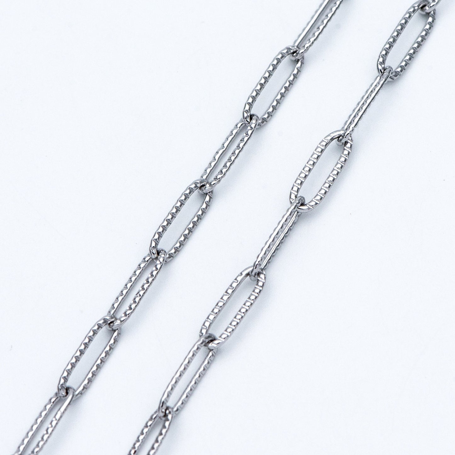 Stainless Steel Oval Link Chain: Silver Tone DIY Jewelry Findings (4x12mm) (LK-295)/ 1 Meter