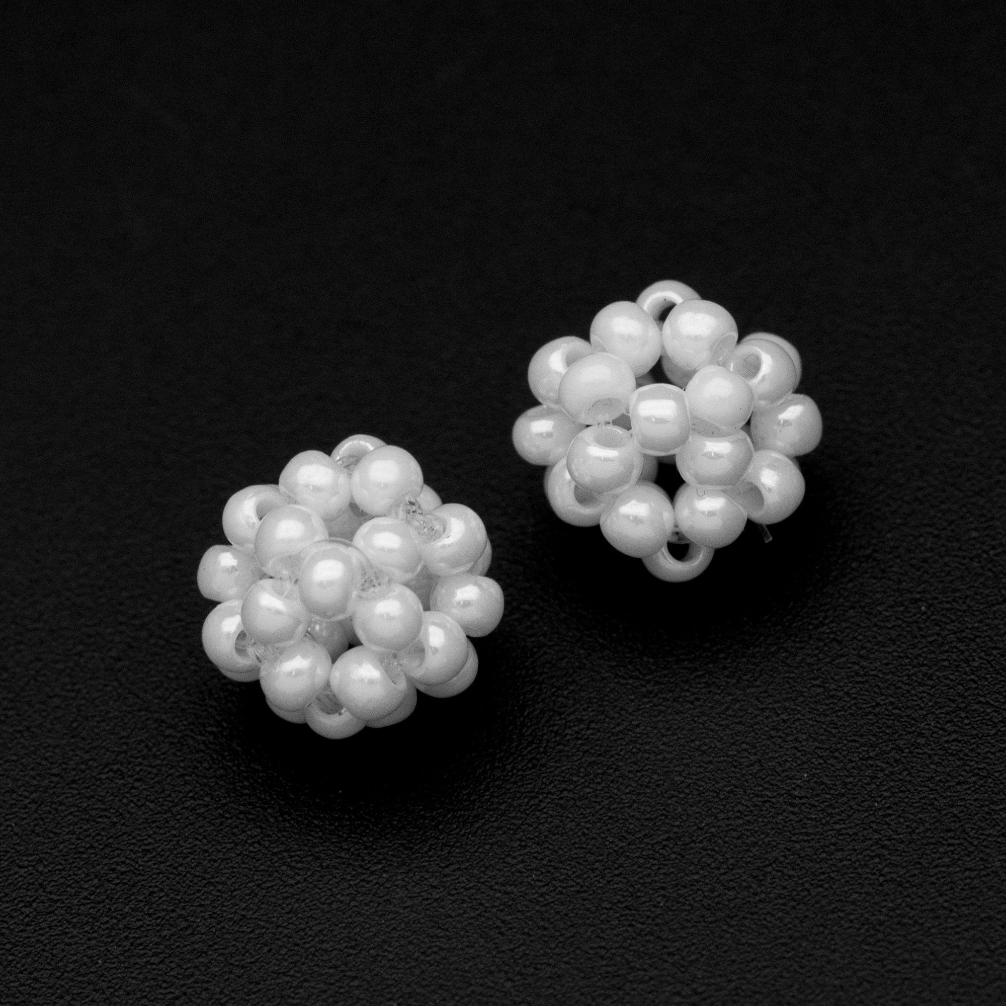 10pcs Japan Miyuki Seed Glass Beadd Cluster 8mm, White Beaded Ball Charm Pendants (RM-44)
