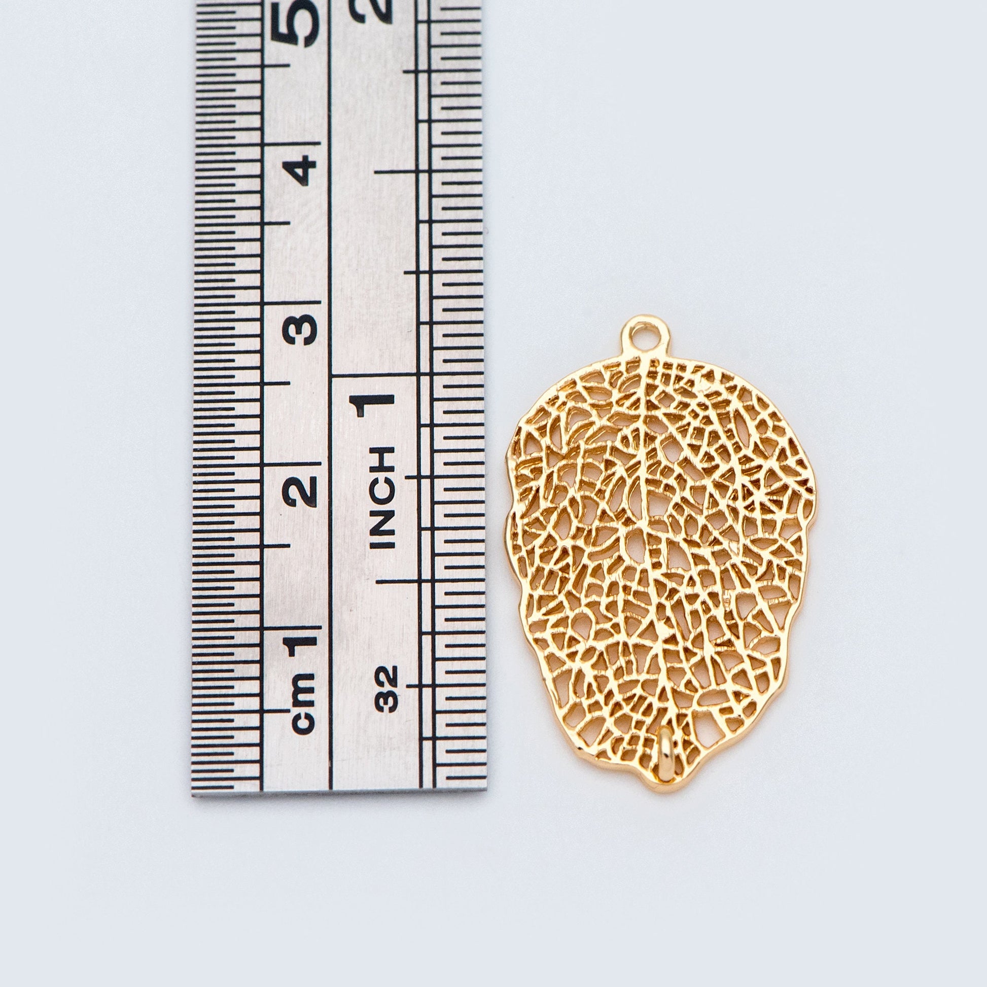 10pcs Gold Filigree Leaf Pendant Connectors, 18K Gold plated Brass Leaf Charms (GB-1010-D)