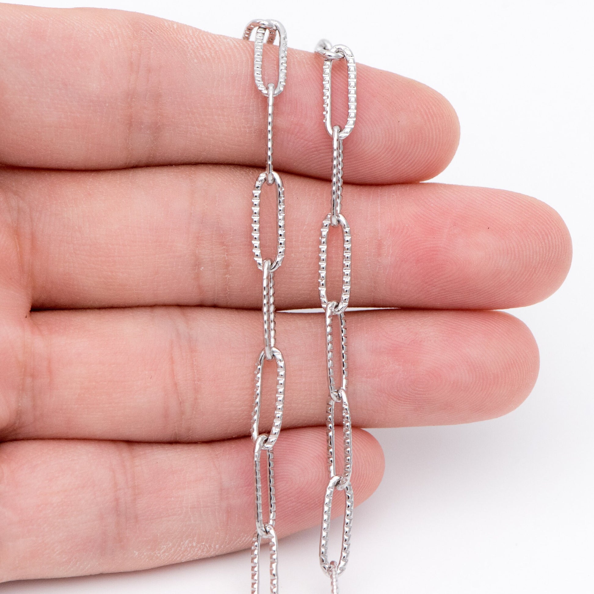 Stainless Steel Oval Link Chain: Silver Tone DIY Jewelry Findings (4x12mm) (LK-295)/ 1 Meter