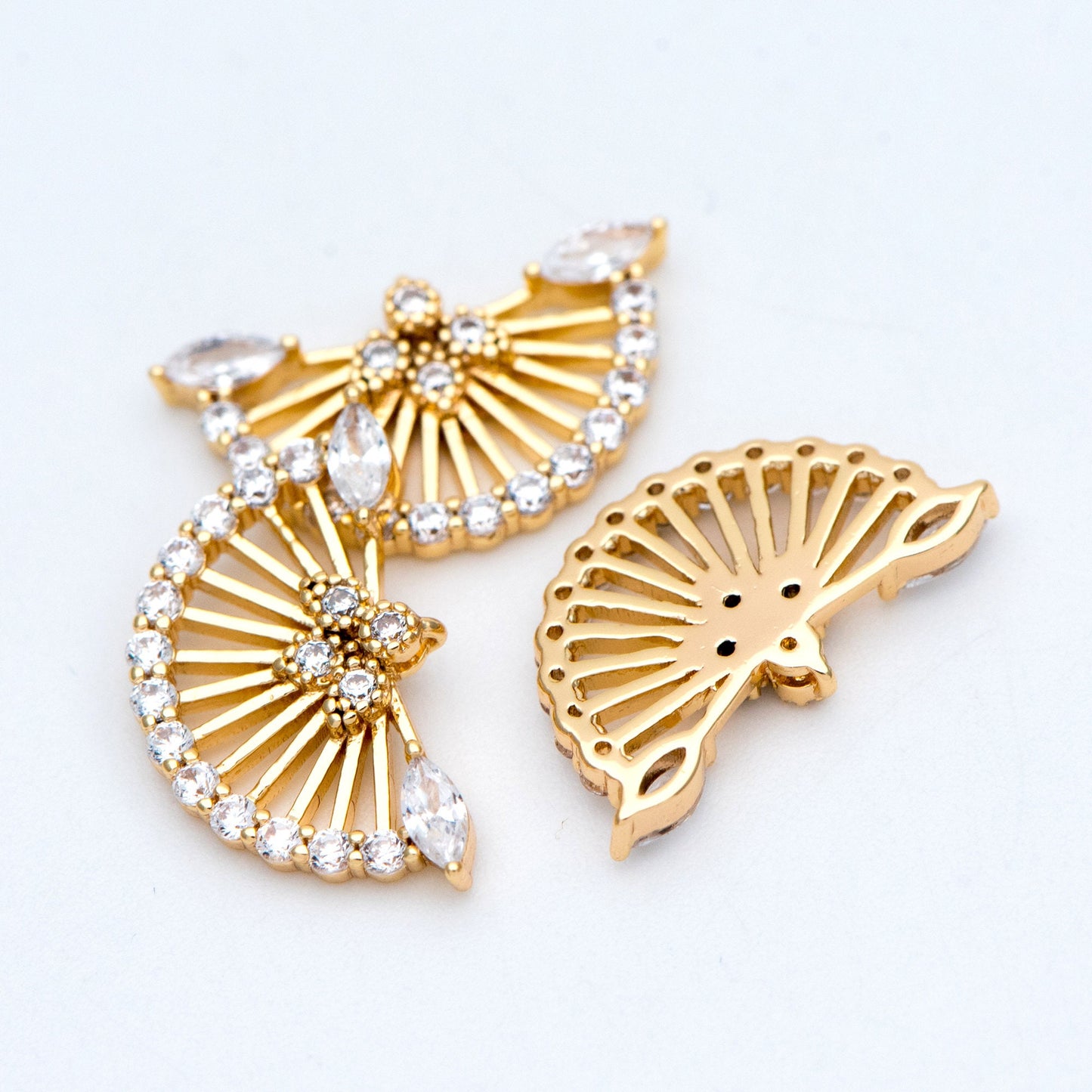 10pcs CZ Pave Gold Fan Shaped Charm 17x10mm, 18K Gold plated on Brass (GB-853)