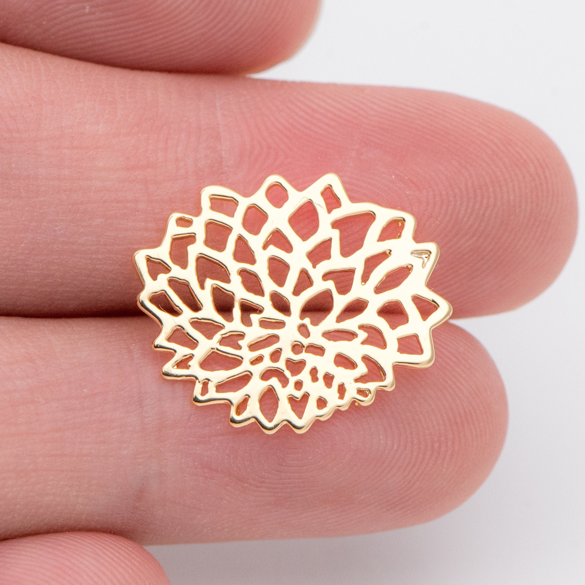 10pcs Gold Filigree Charms 20x17mm, 18K Gold plated Brass Floral Connectors (GB-930)