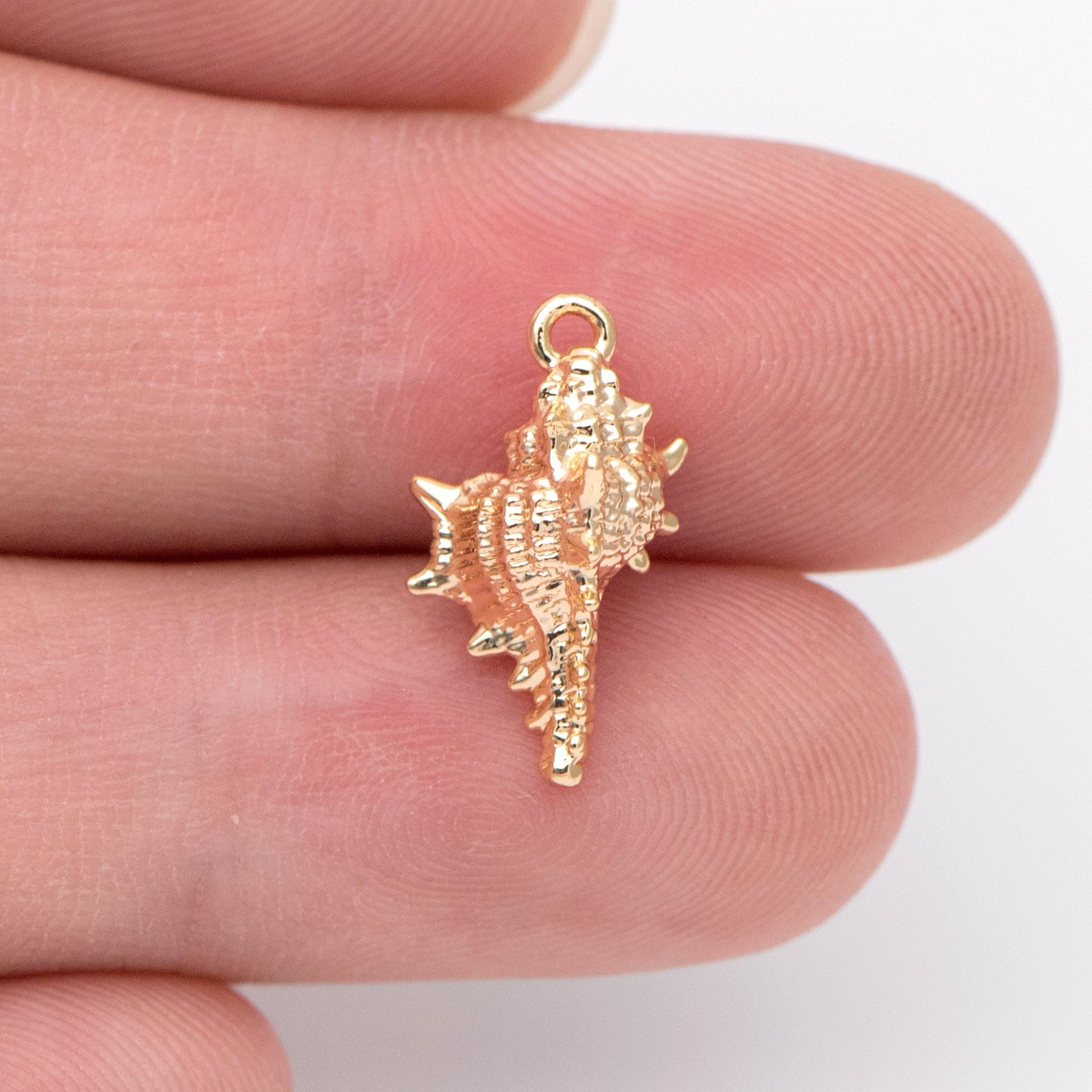 10pcs Gold Seashell Charms 16x9mm, 18K Gold plated Brass, 3D Shell Dangle Pendants (GB-2680-C)