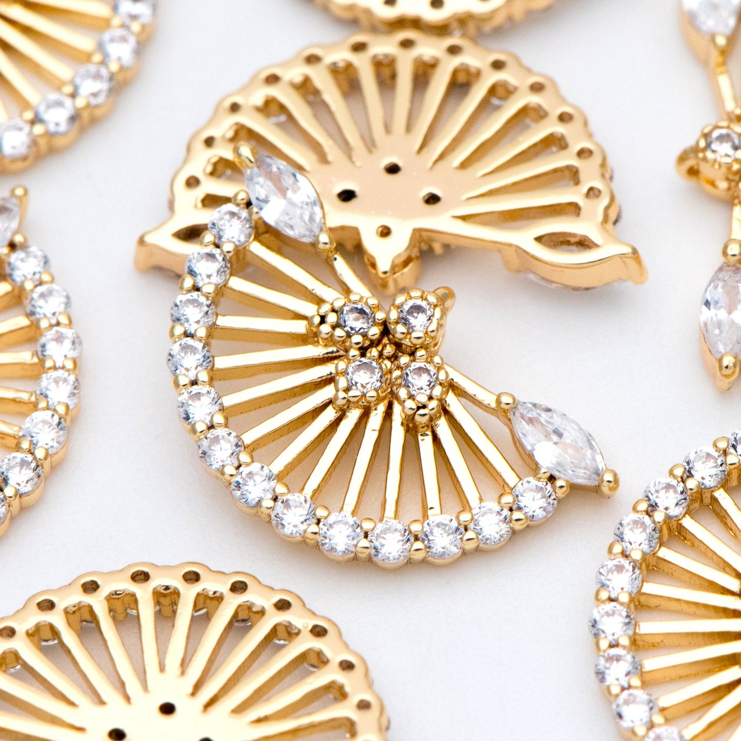 10pcs CZ Pave Gold Fan Shaped Charm 17x10mm, 18K Gold plated on Brass (GB-853)