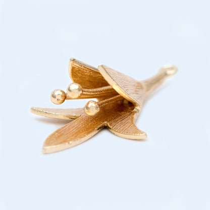 10pcs Gold Lily Flower Pendants 34x19mm, Real Gold plated Brass Floral Charms (GB-1079)