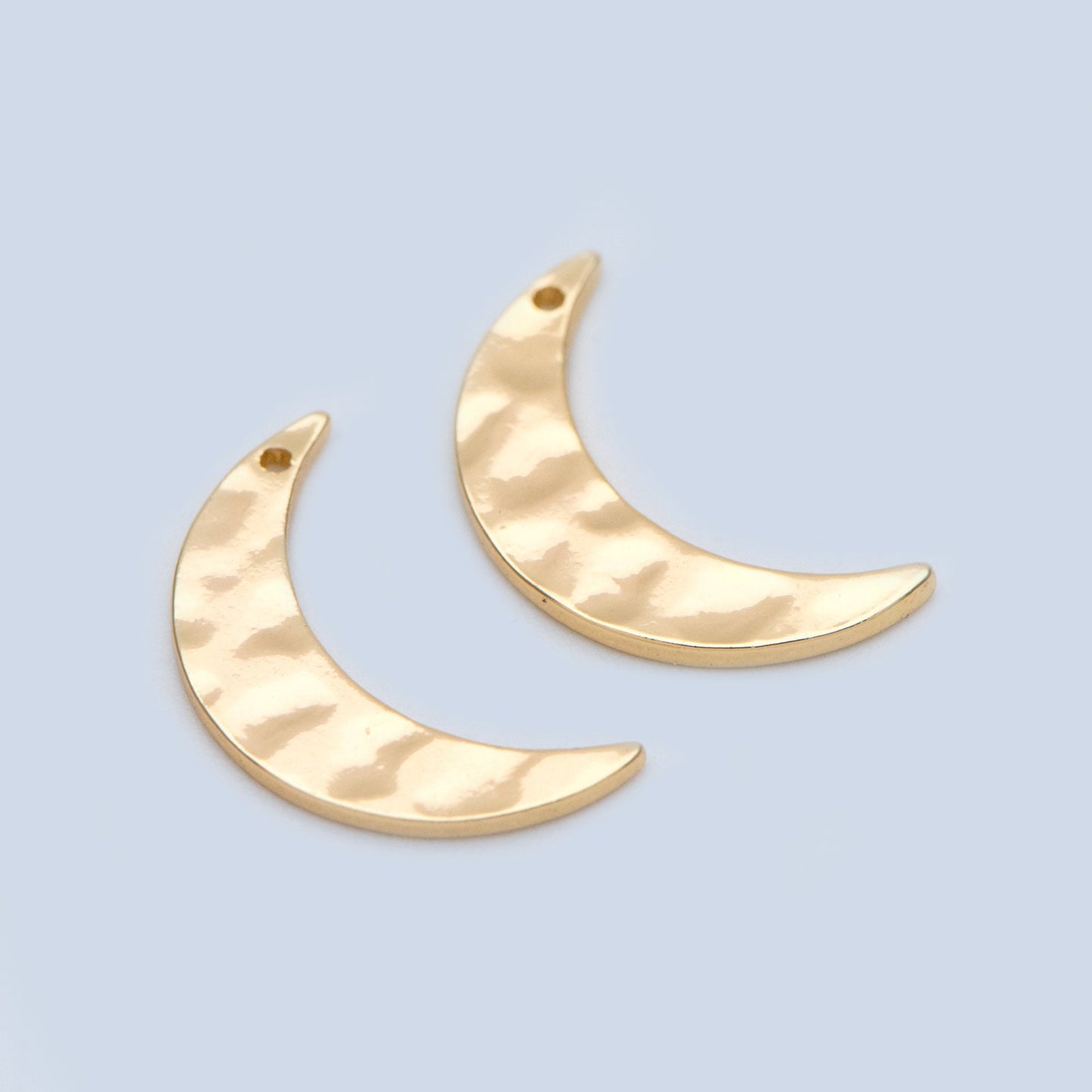 10pcs Gold/ Silver Tone Hammered Moon Charms 16mm, Gold/ Rhodium plated Brass Moon Pendant (GB-618-L)