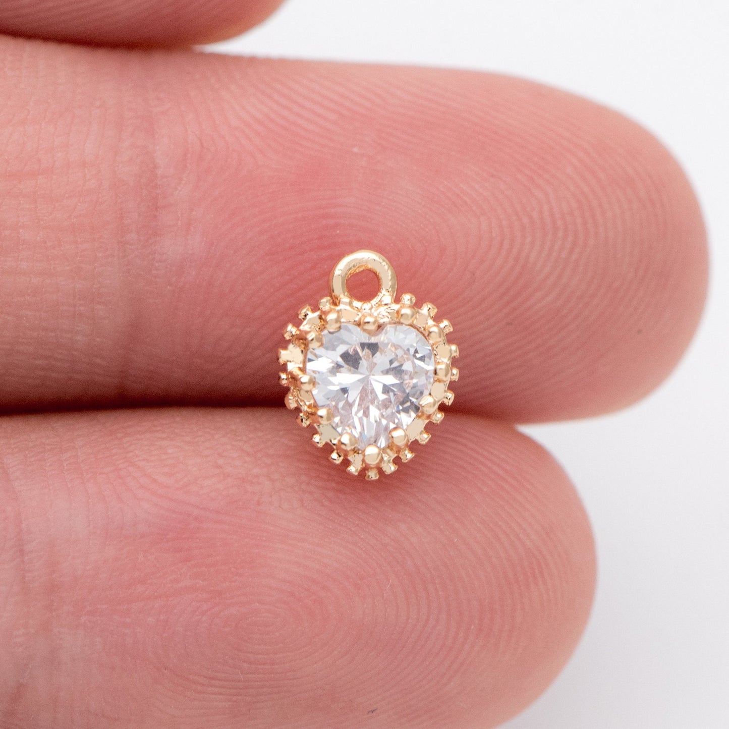 4pcs CZ pave Gold Heart Charms 9x7mm, Gold Plated Brass Heart Pendants (GB-2782-E)