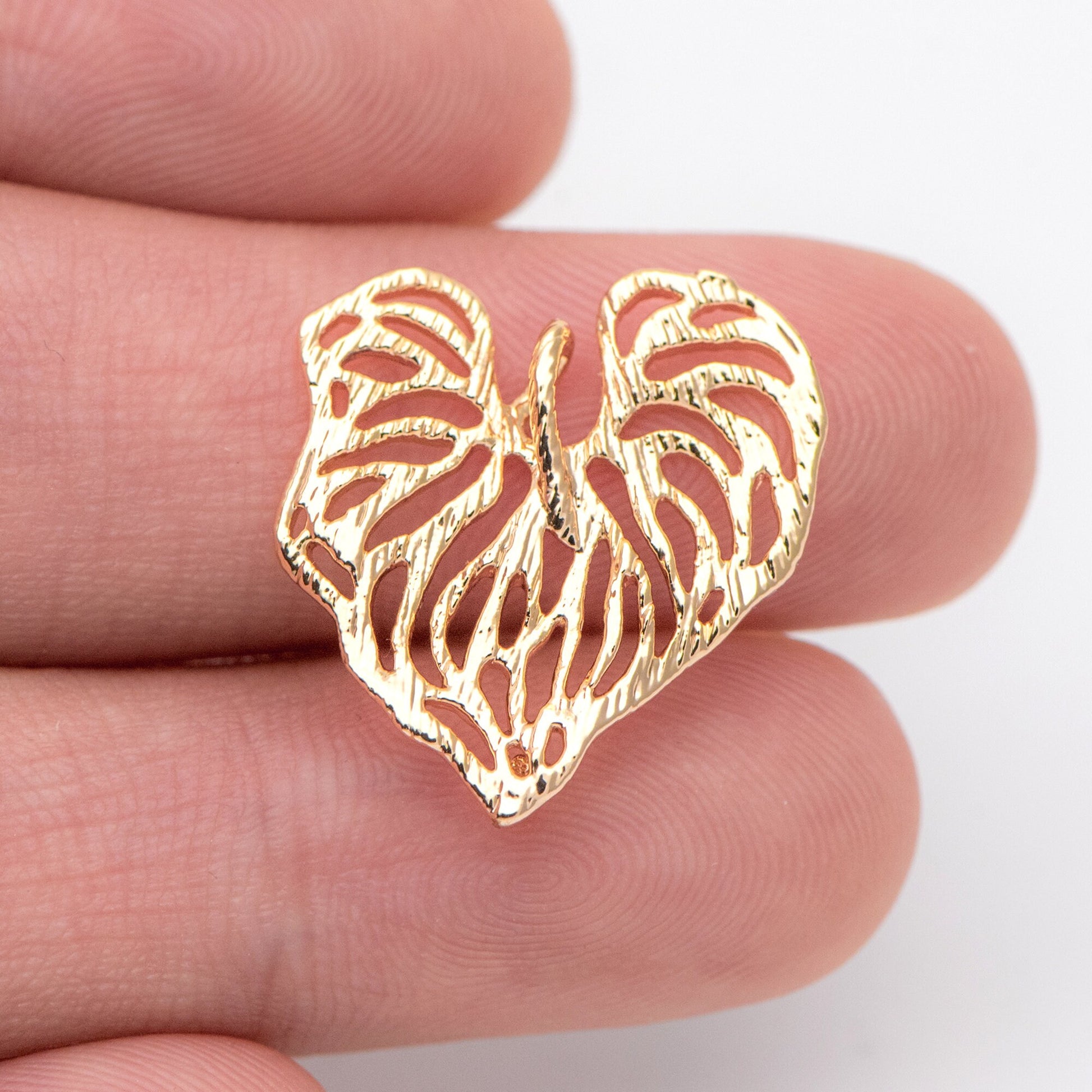 10pcs Gold Heart Leaf Pendants 20x19mm, 18K Gold plated Brass Connectors, Filigree Hollow Leaf Charms (GB-4391-I)