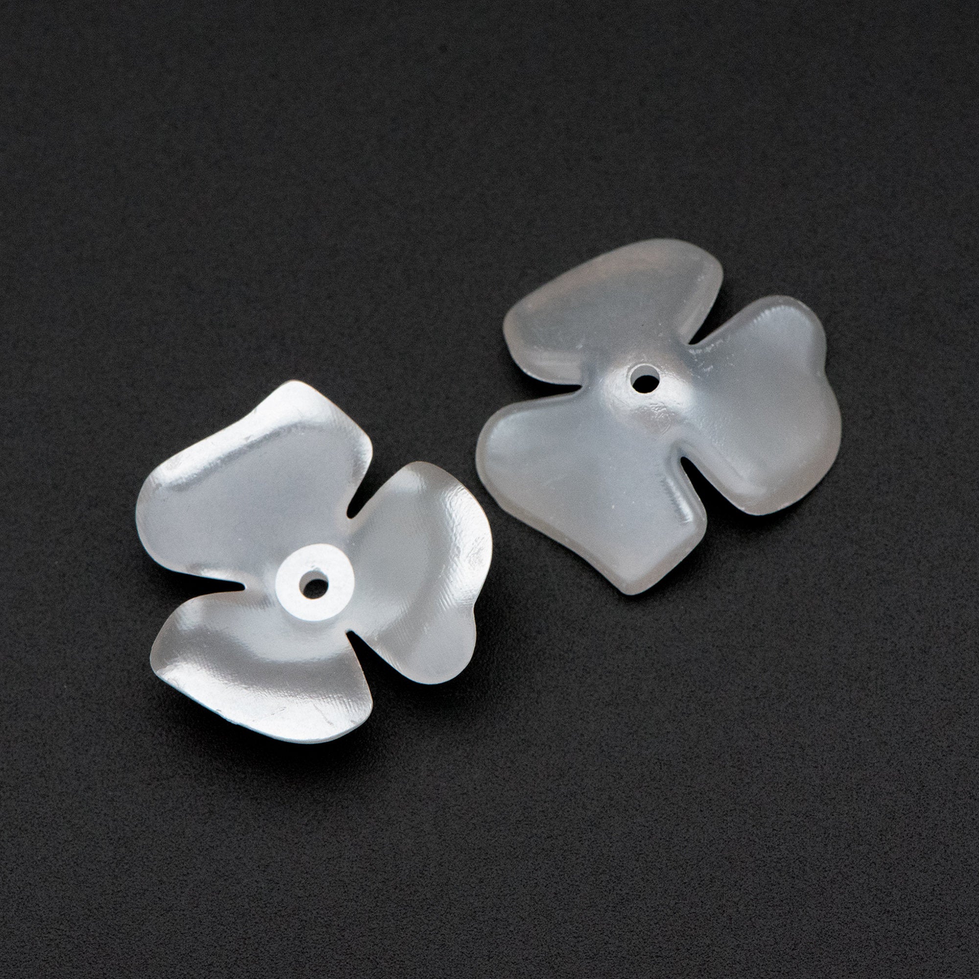 20pcs Plastic Floral Bead Caps 20mm, Pearl White Acrylic Flowers (#SL020-2)
