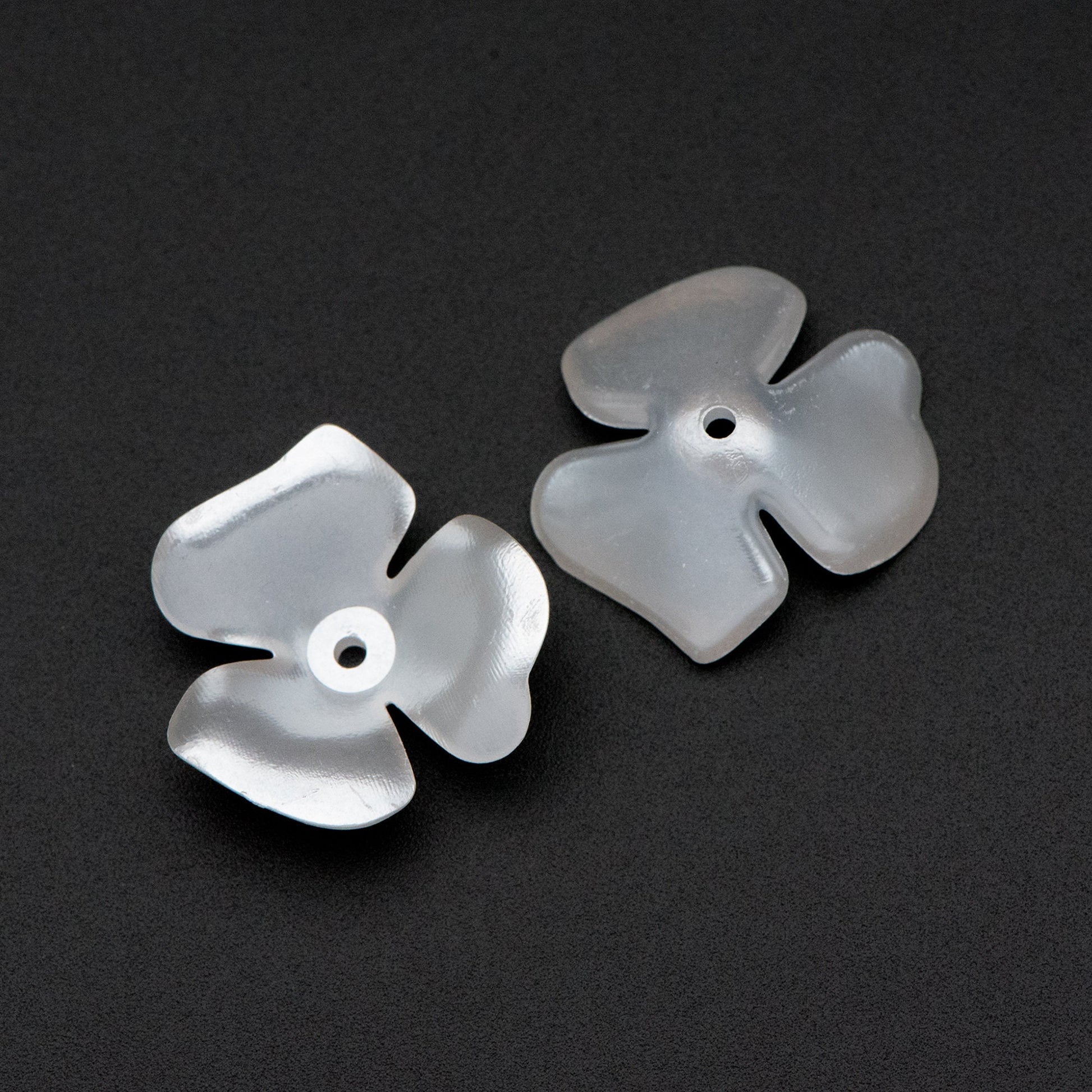 20pcs Plastic Floral Bead Caps 20mm, Pearl White Acrylic Flowers (#SL020-2)