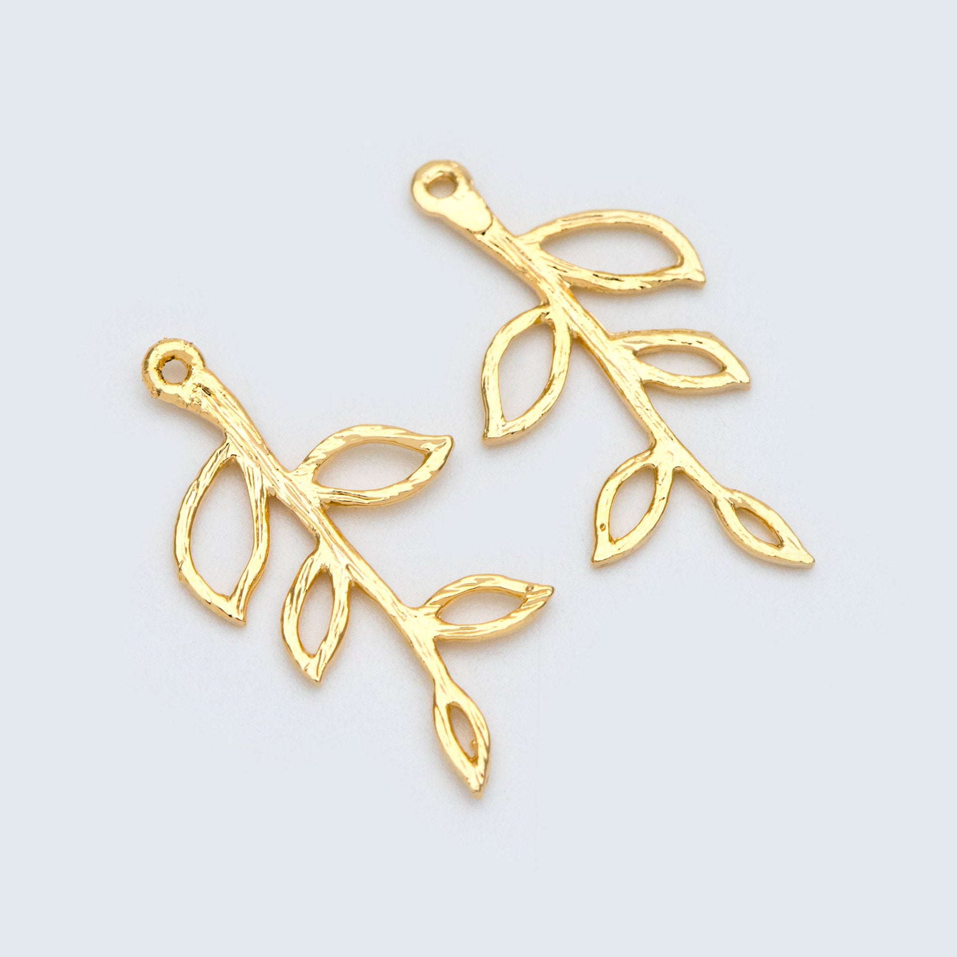 10pcs 18K Gold plated Brass Leaf Charm Pendants 22x12mm (GB-120-C)