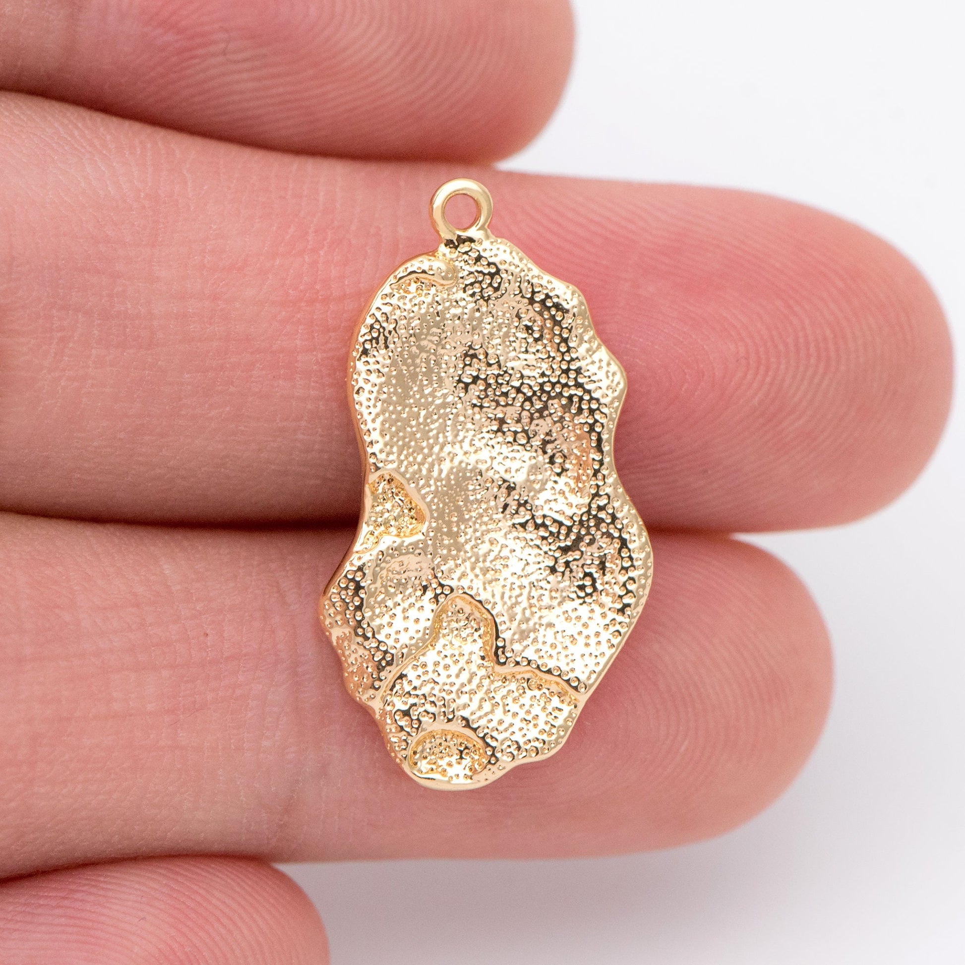 10pcs Gold plated Brass Hammered Charms, Gold Textured Pendants 25x14mm (GB-2977-F)