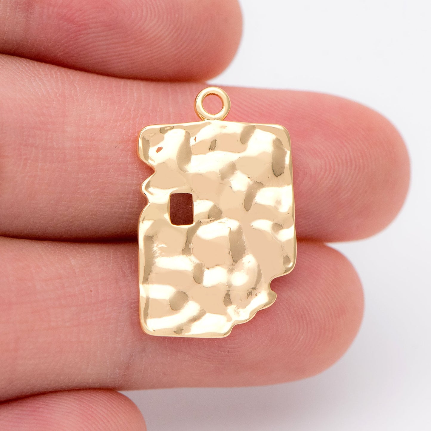10pcs Gold plated Brass Irregular Charms, Gold Hammered Pendants 23x15mm (GB-2977-i)