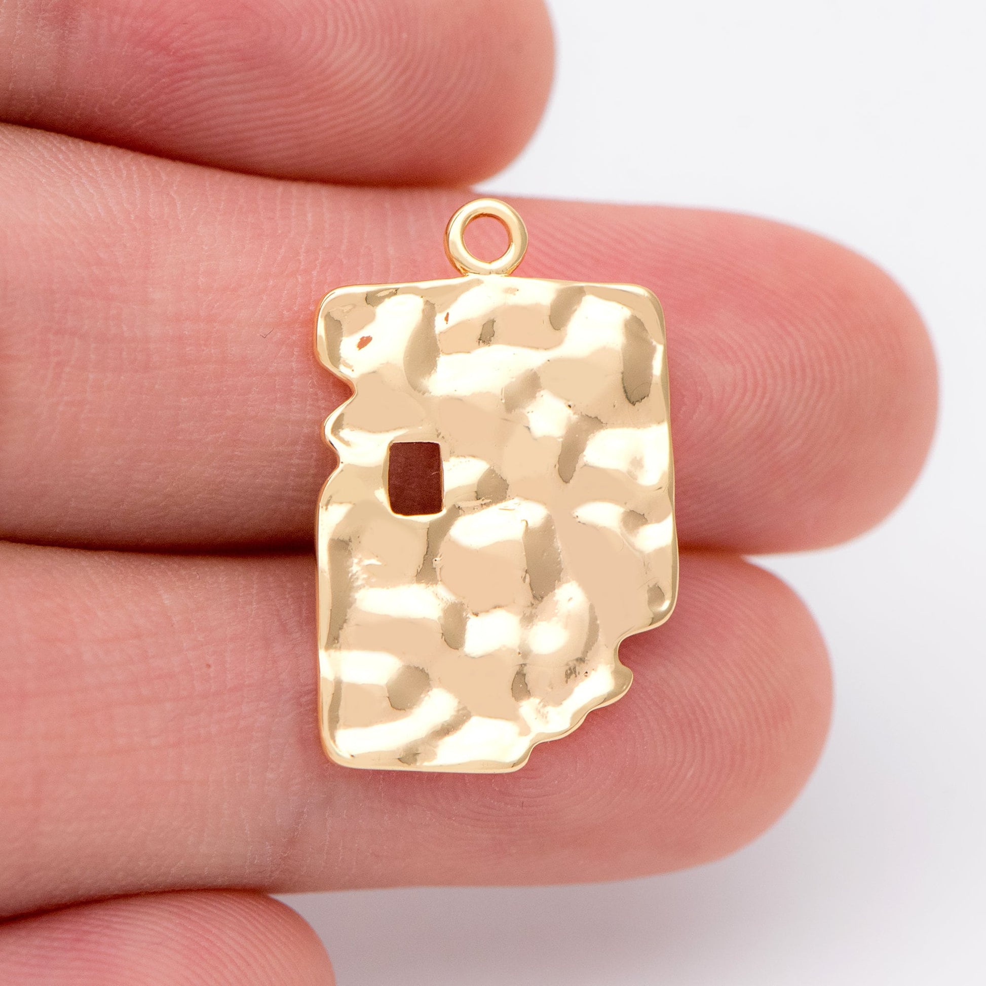10pcs Gold plated Brass Irregular Charms, Gold Hammered Pendants 23x15mm (GB-2977-i)