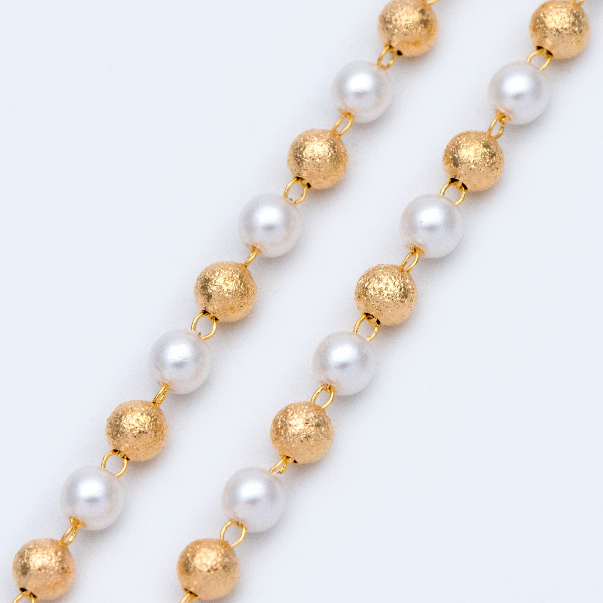 Gold Faux Pearl Beaded Chain, 18K Gold plated Brass Chain, Round Faux Pearl and Beads 4mm (LK-189) / 1 meter= 3.3ft