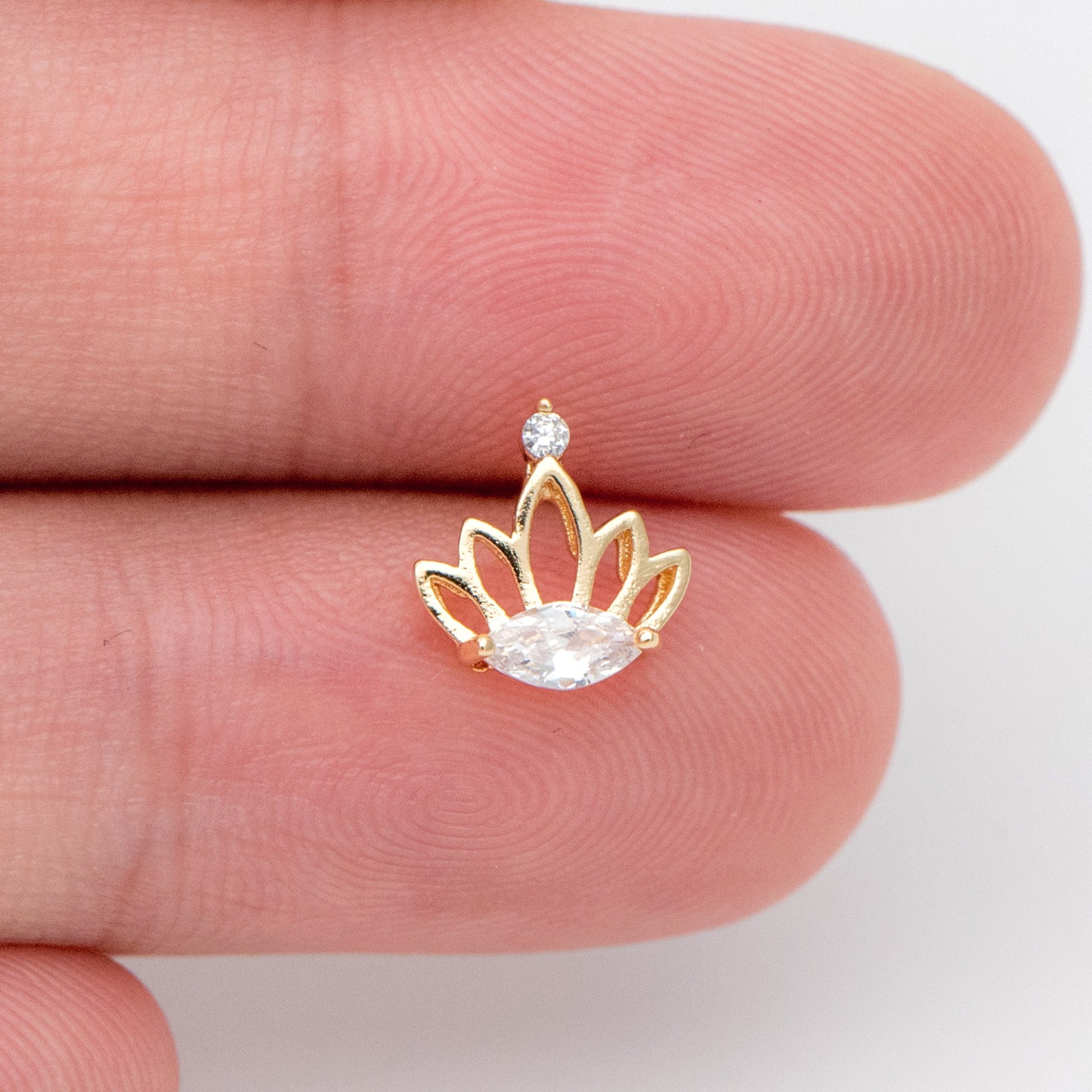 10pcs CZ Pave Gold Crown Earrings 8mm, Dainty Flower Stud Earrings (#GB-1453)