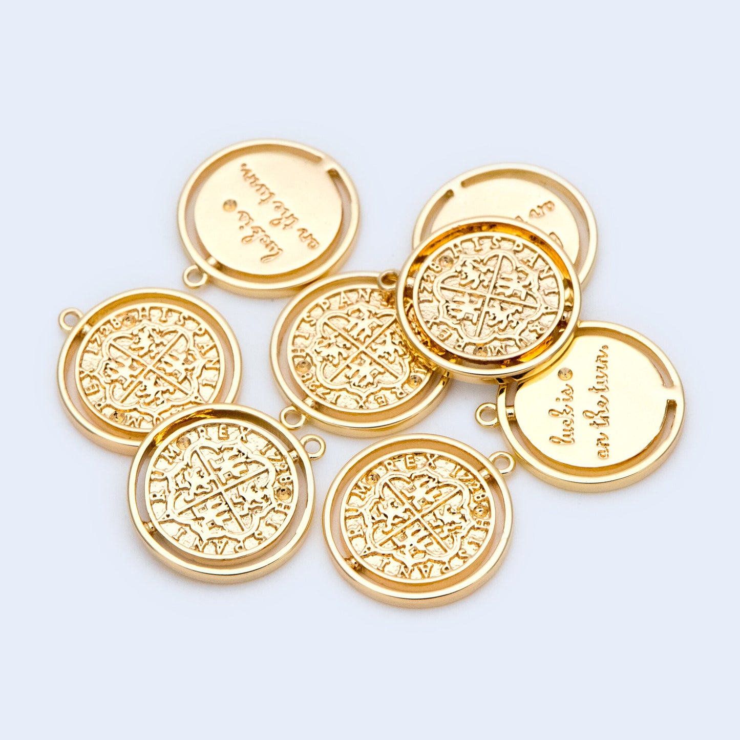 10pcs Gold/ Silver tone Medallion Charm Pendant 16x14mm, Jewelry Supply (GB-1634)