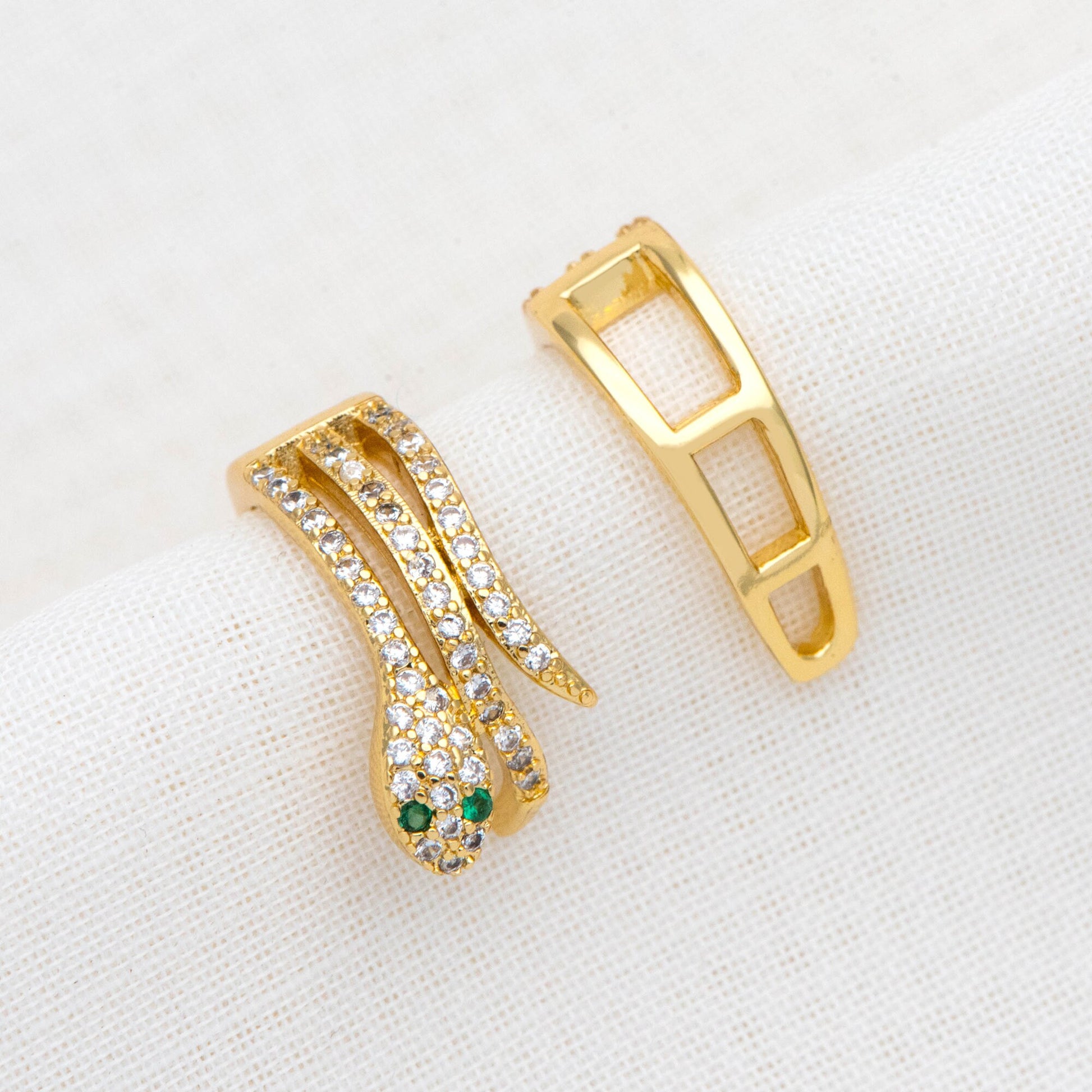 2pcs CZ Pave Snake Ear Cuff, Cartilage, Dainty Earcuff Earring (GB-1665)