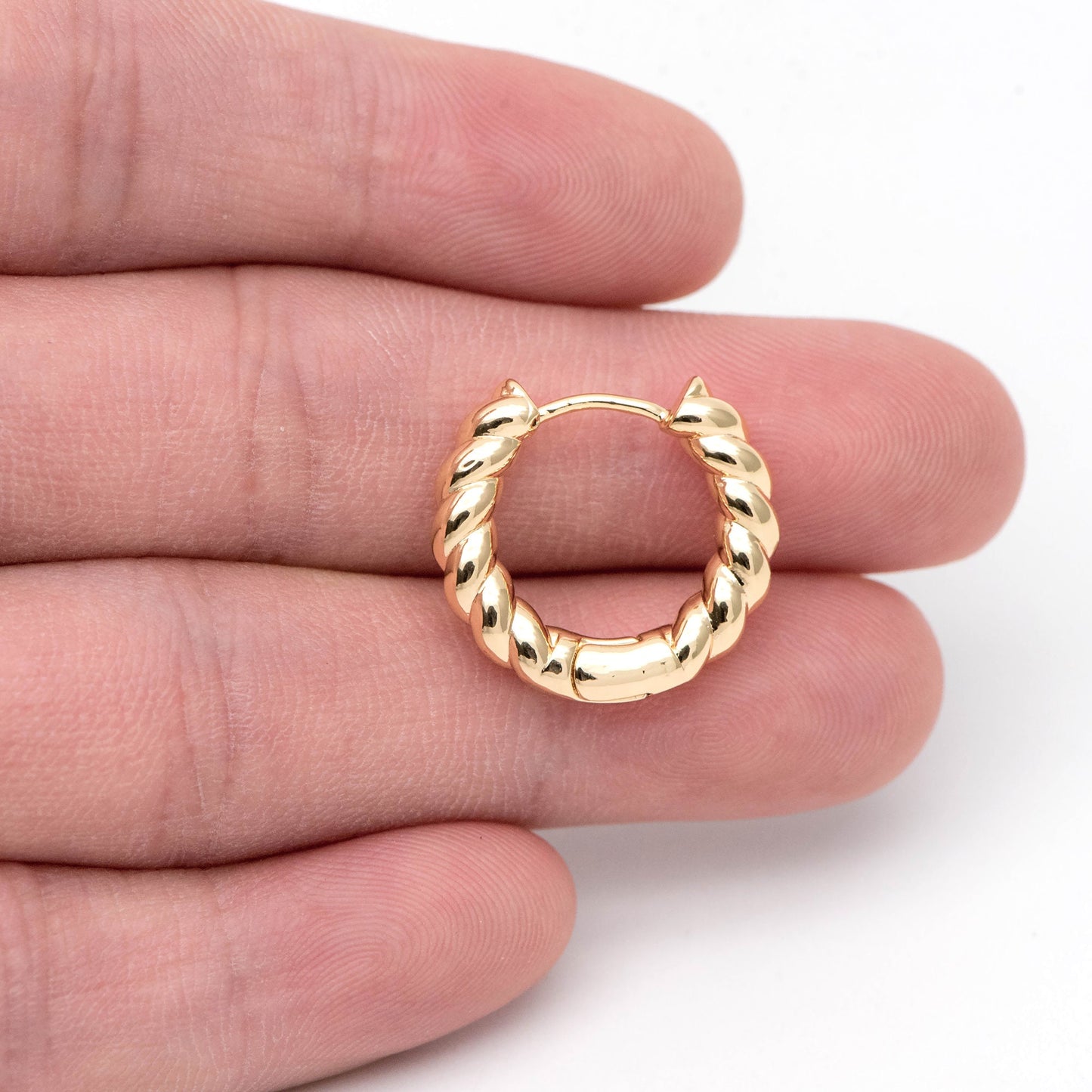 10pcs Gold/ Silver Hoop Earrings, 20mm, Gold/ Rhodium plated Huggie Earrings, Gold Hoops, Huggies (GB-1822)