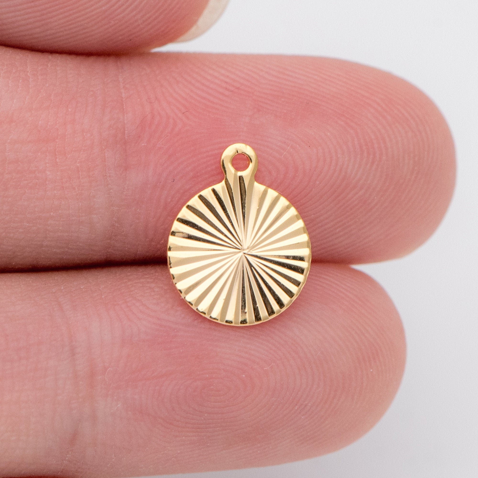 10pcs Gold Round Disc Charms 9mm, 18K Gold plated Brass Disk Pendants (GB-3274-A)
