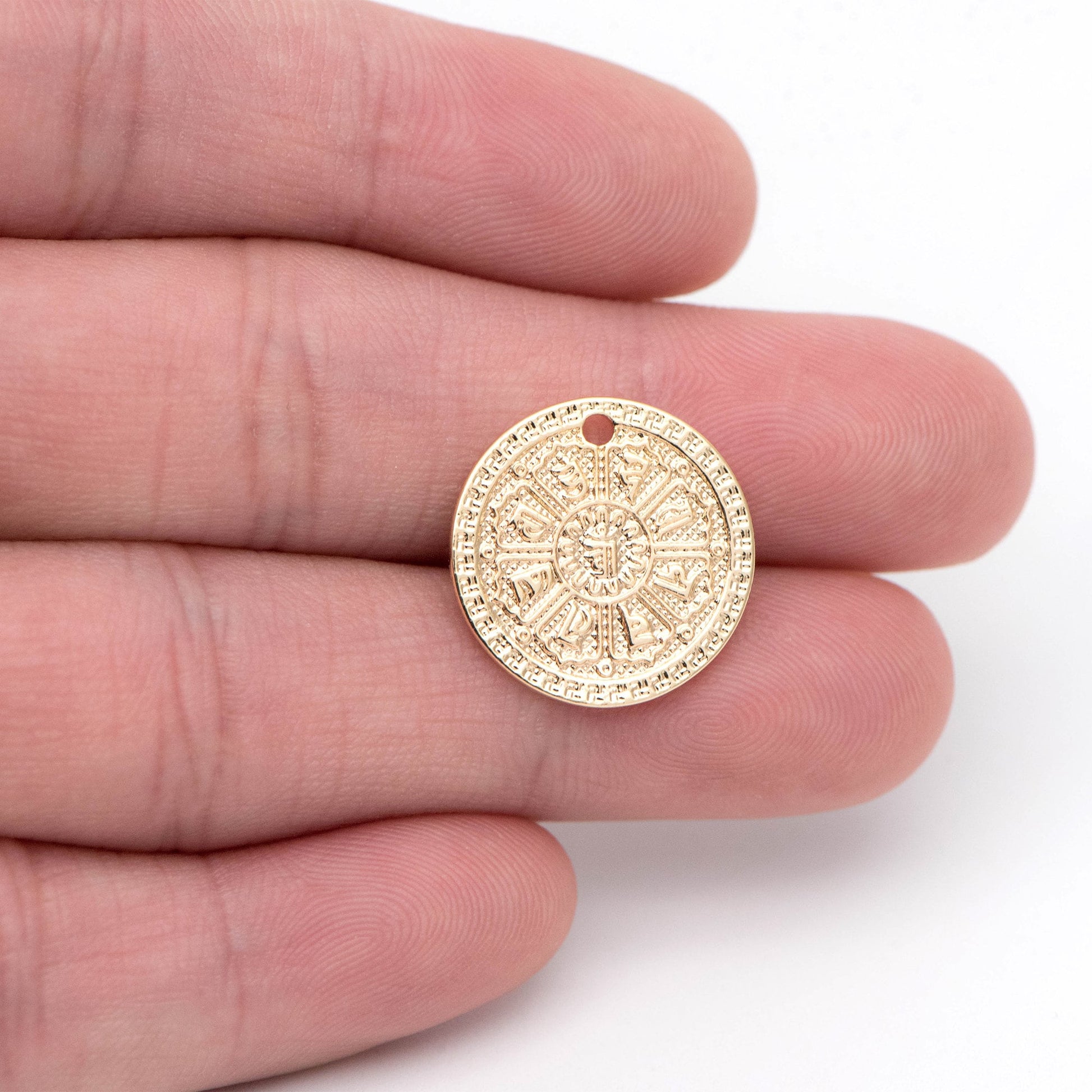 4pcs Gold hammered Coin Charms, Amulet Pendants, Jewelry Supplies (GB-1766-A)