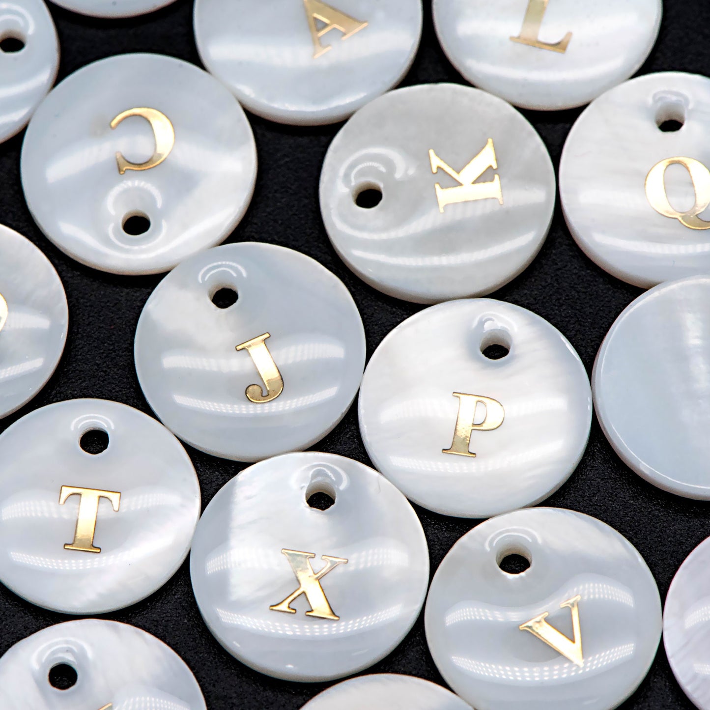 Shell Alphabet Charms, English Letter Beads, Round Coin Disc Letter Pendant, Personalized Initial Charms, You Choose Letter (V1371)
